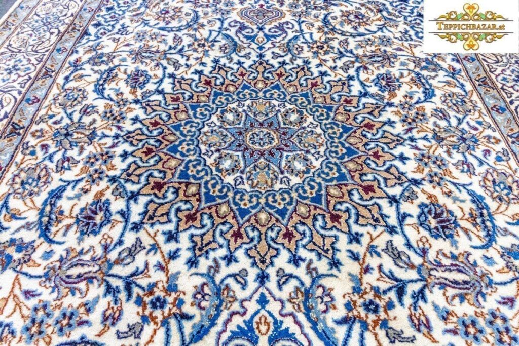 Perserteppich Nain 305 x 195 cm handgeknüpft (Verkauft)
