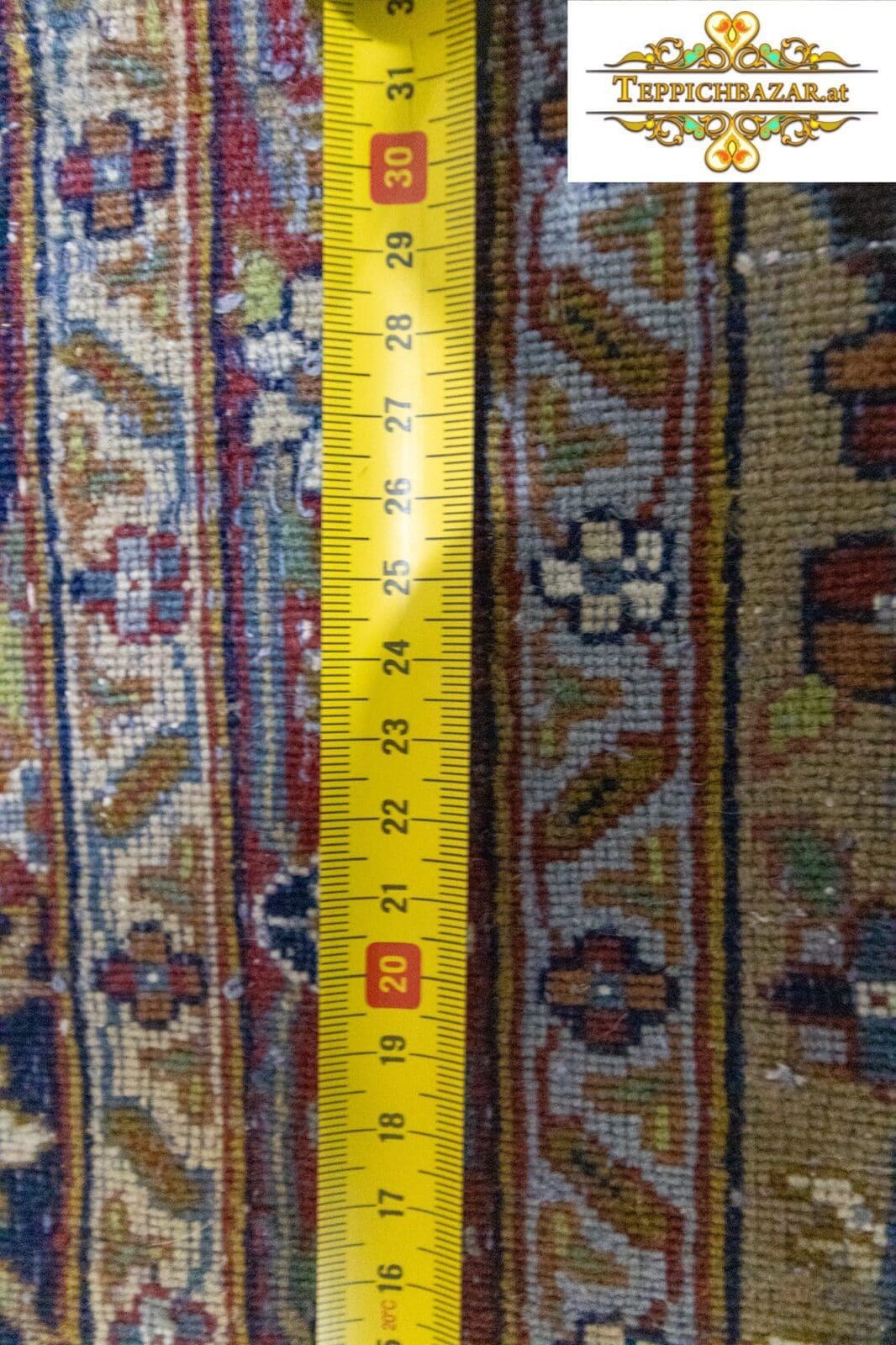 Orientteppich 310 x 215 cm handgeknüpft (Verkauft)