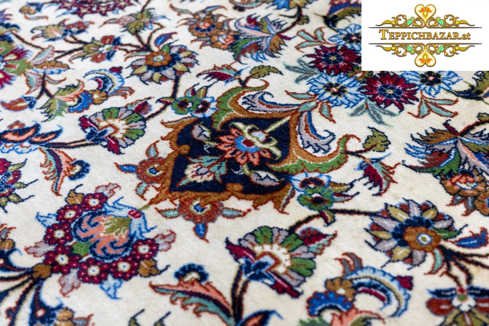 Perserteppich Isfahan ca. 360x260 cm handgeknüpft (Verkauft)