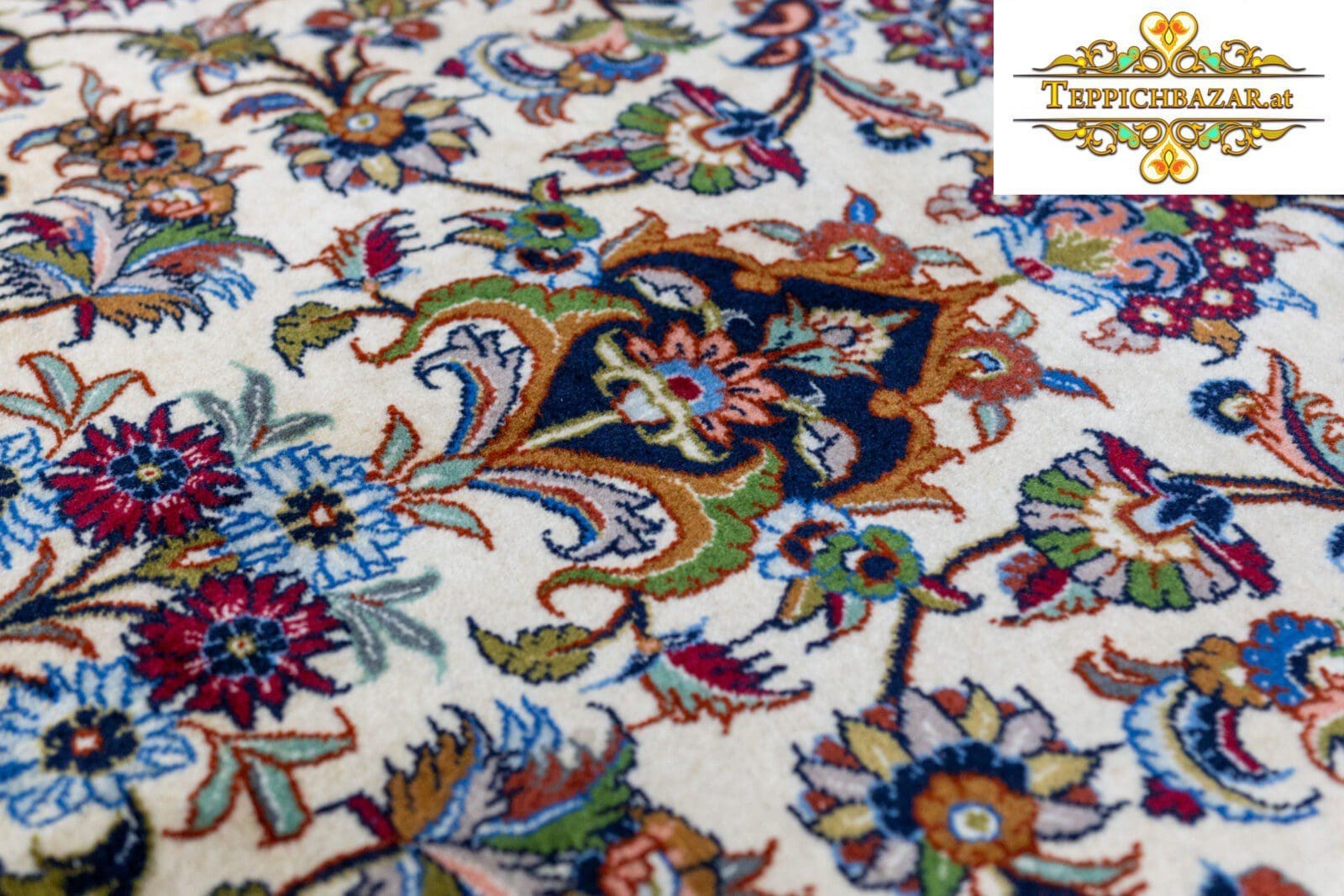 Perserteppich Isfahan ca. 360x260 cm handgeknüpft (Verkauft)