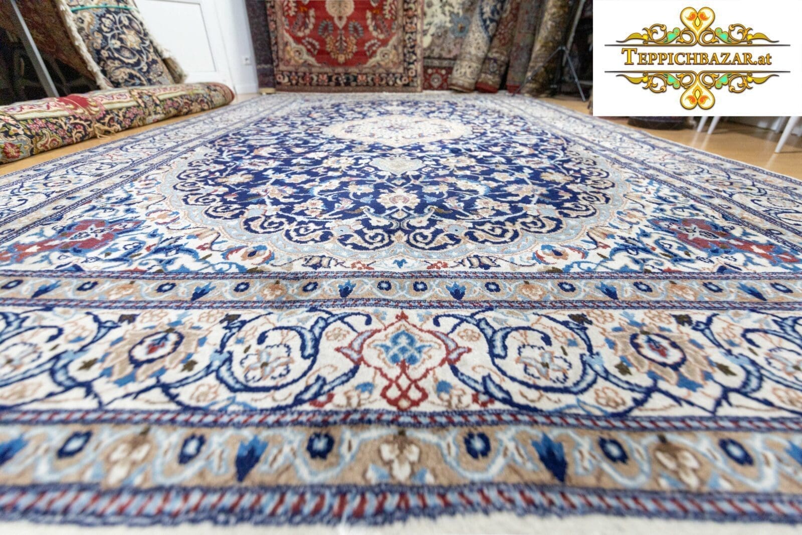 Perserteppich Nain ca 350x235cm Wolle handgeknüpft (Verkauft)