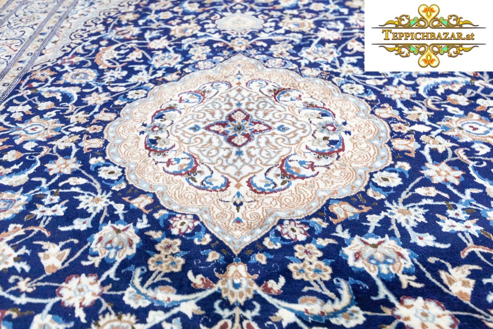 Perserteppich Nain ca 350x235cm Wolle handgeknüpft (Verkauft)