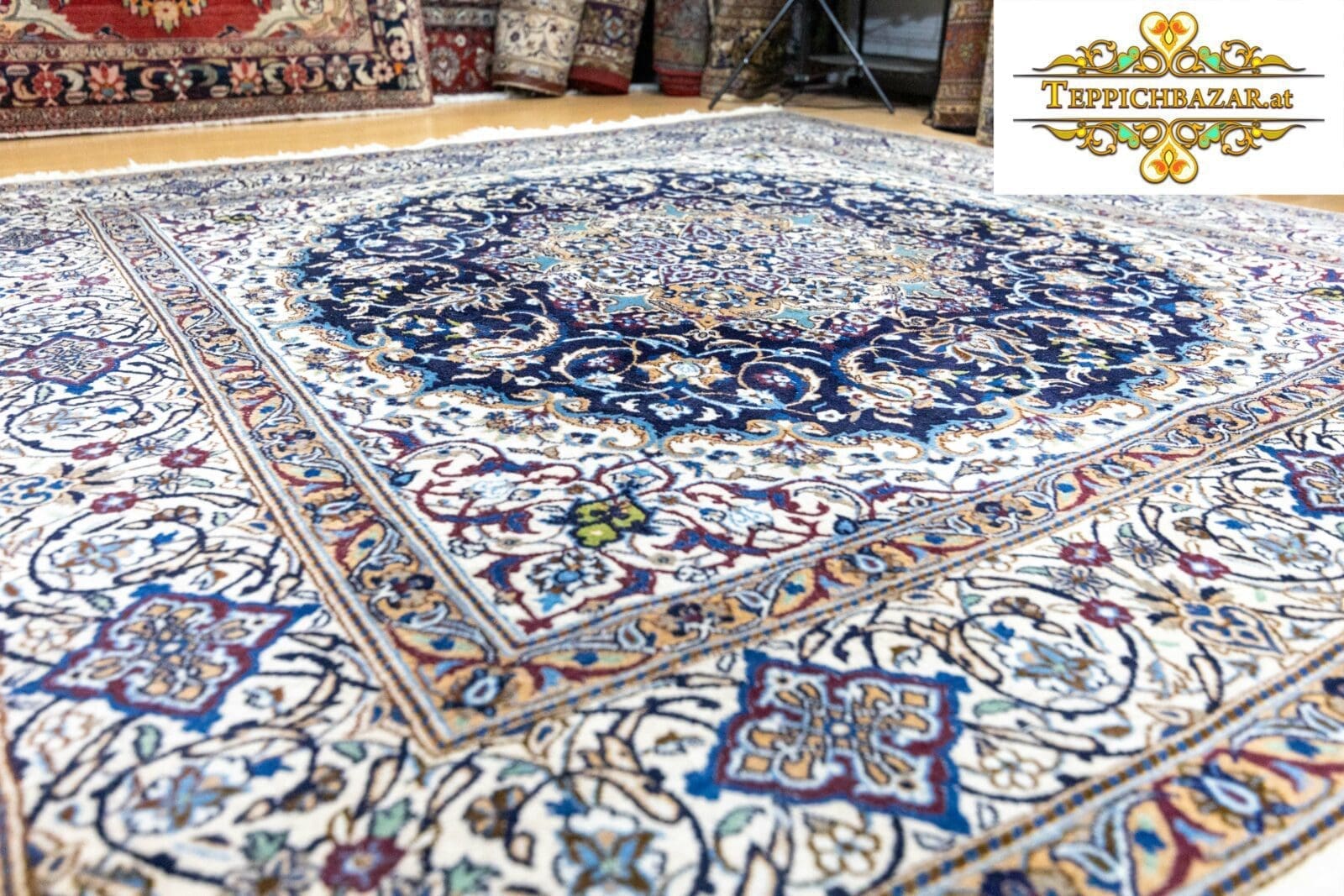 Perserteppich Nain ca. 245x245cm Wolle handgeknüpft (Verkauft)