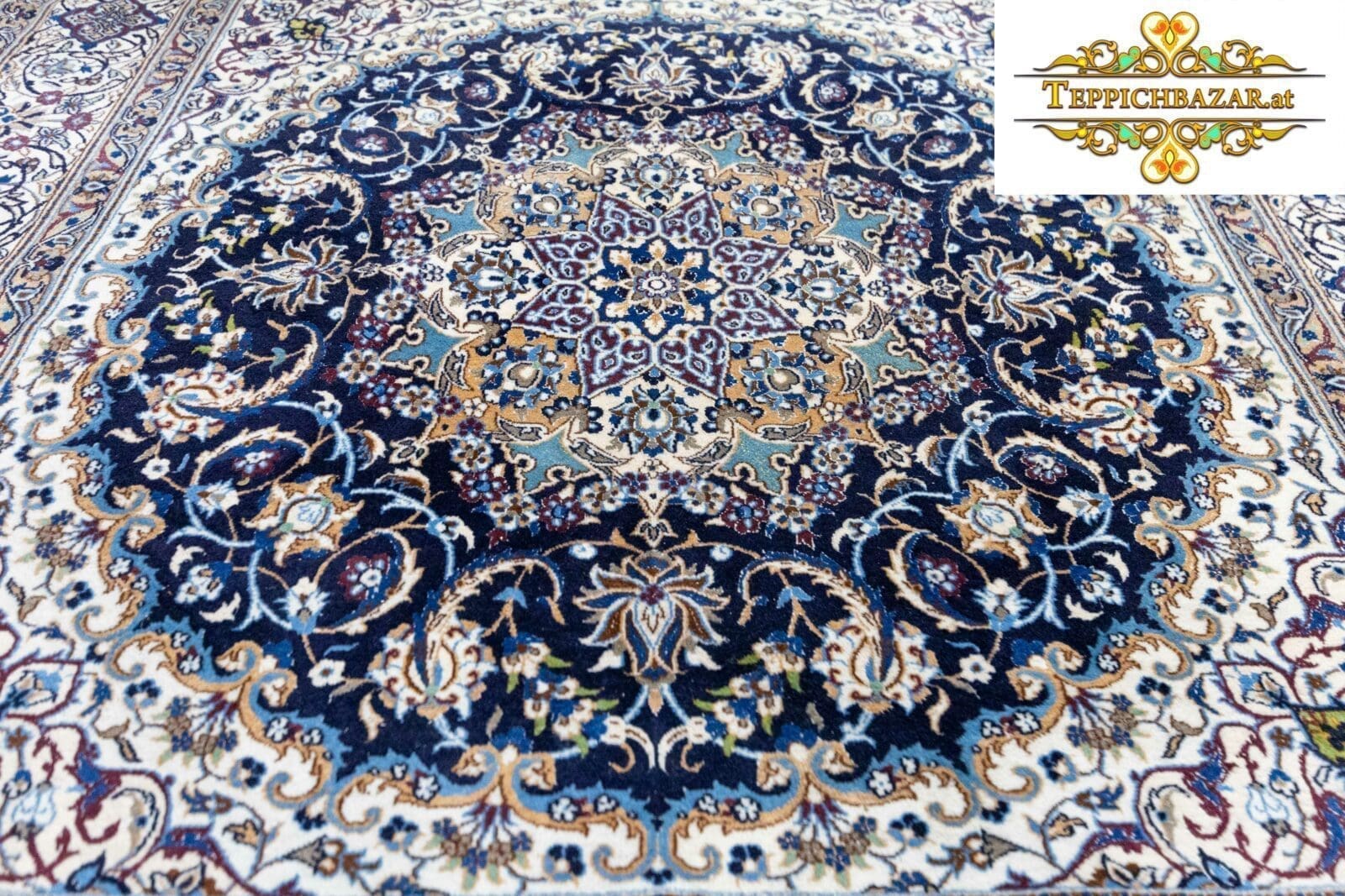 Perserteppich Nain ca. 245x245cm Wolle handgeknüpft (Verkauft)