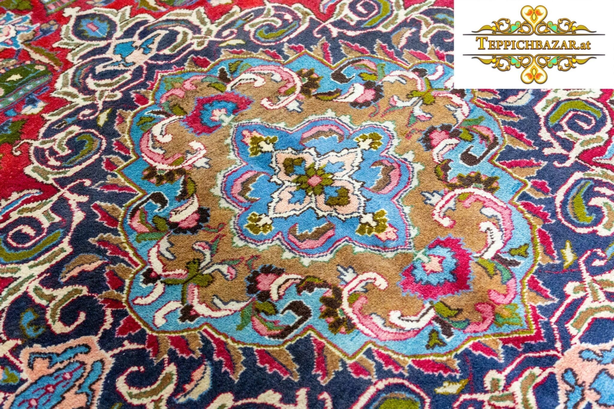 Perserteppich Kaschmar 379 x 313 cm Wolle handgeknüpft