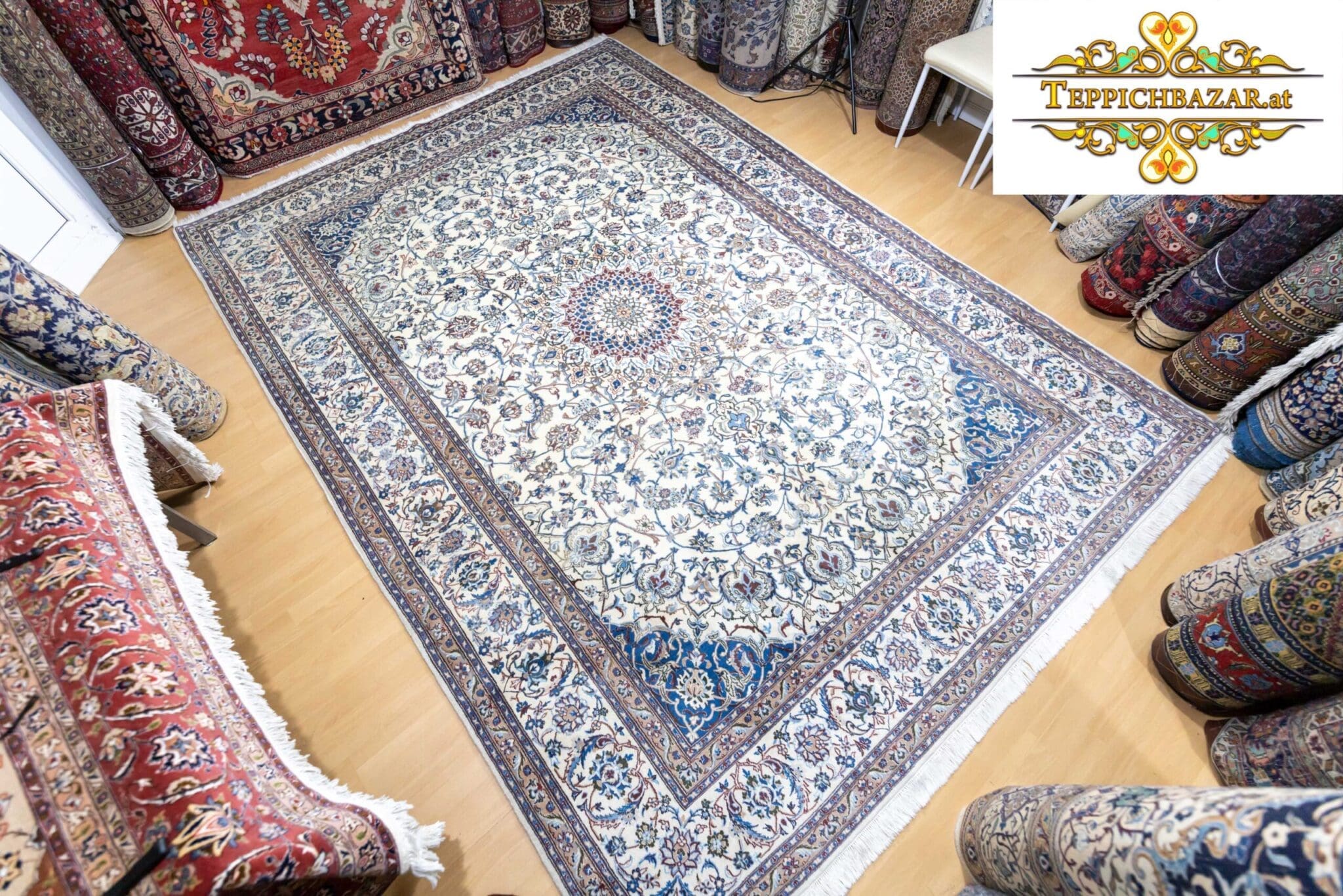 Perserteppich Nain 350x250cm Wolle handgeknüpft (Verkauft)