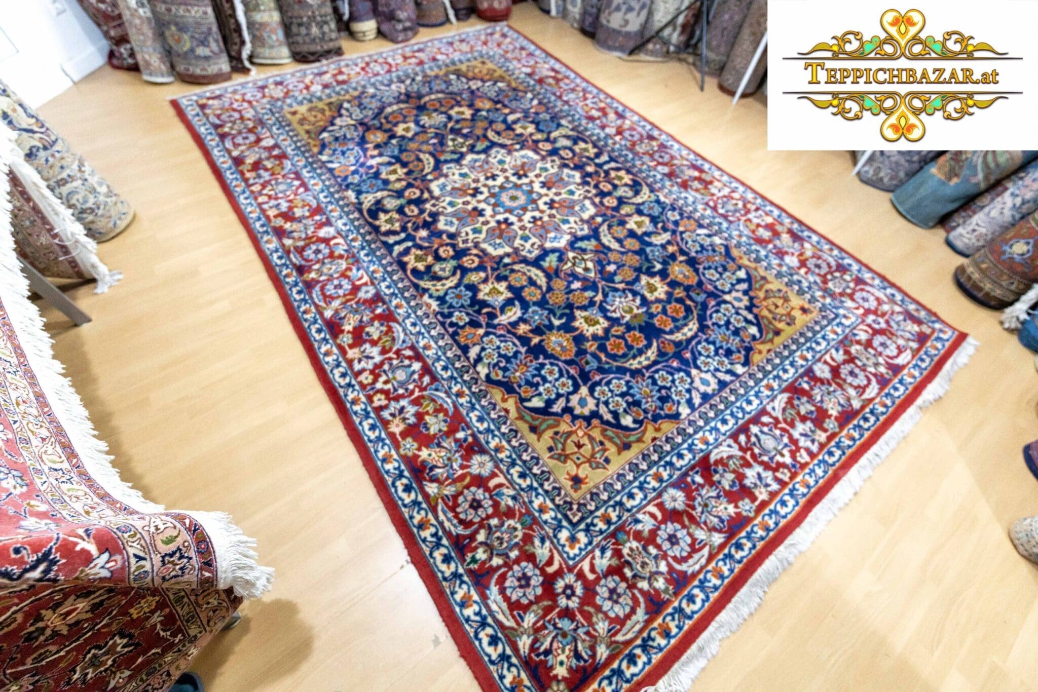 Perserteppich Isfahan 319x215cm handgeknüpft (Verkauft)