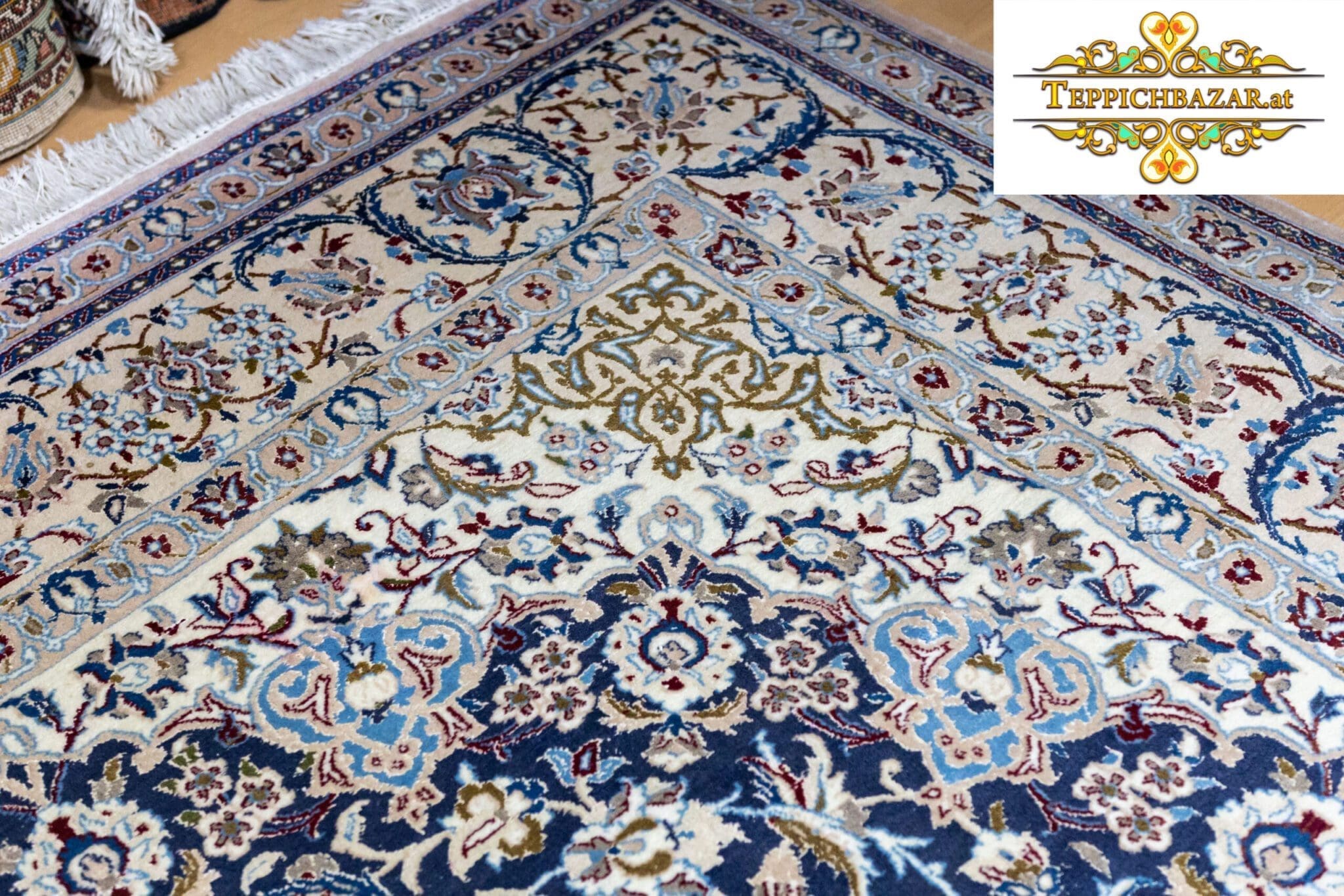 Perserteppich Nain 320 x 210 cm Wolle handgeknüpft (Verkauft)