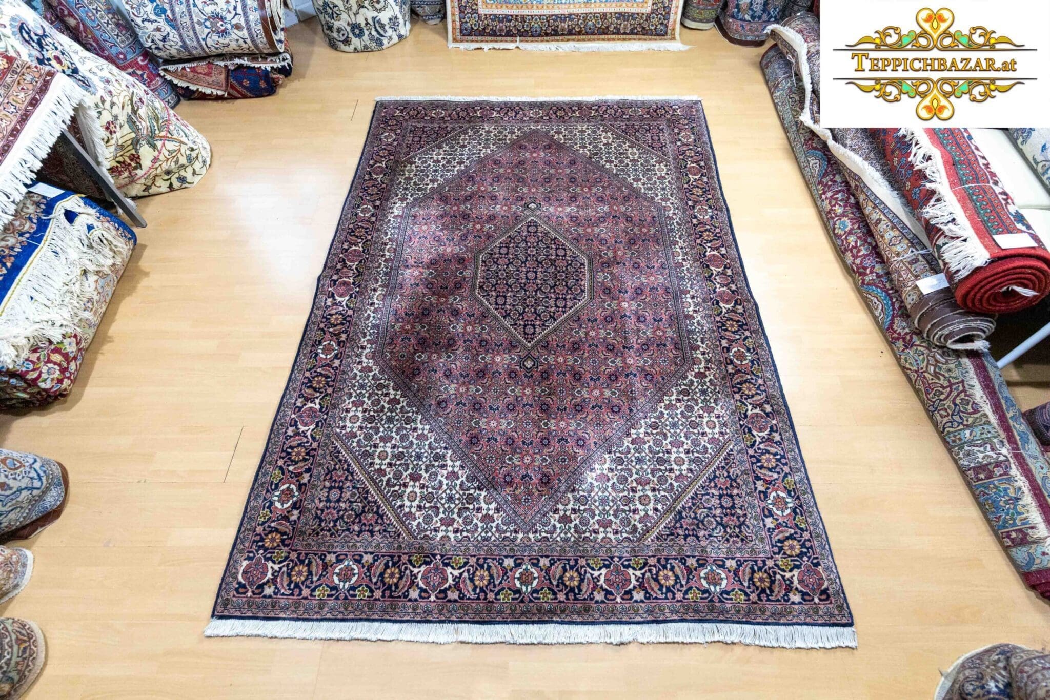Perserteppich Bidjar 251x175 cm Schurwolle handgeknuepft