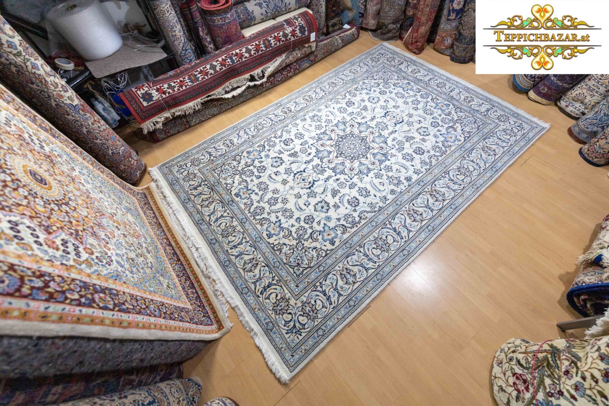 Perserteppich Nain ca. 300 x 200 cm Wolle handgeknüpft (Verkauft)