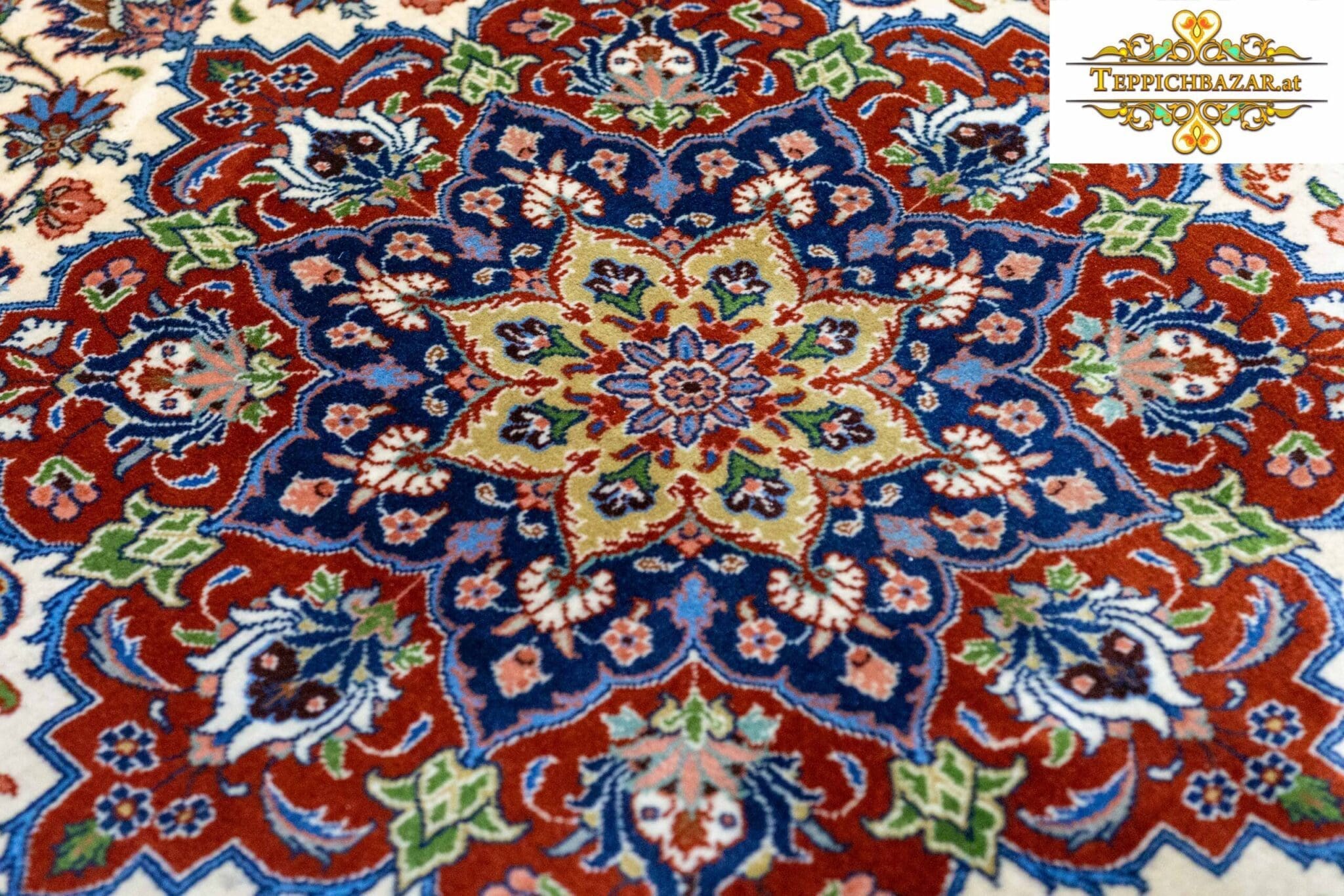 Perserteppich Isfahan 291 x 209 cm Wolle handgeknüpft (Verkauft)