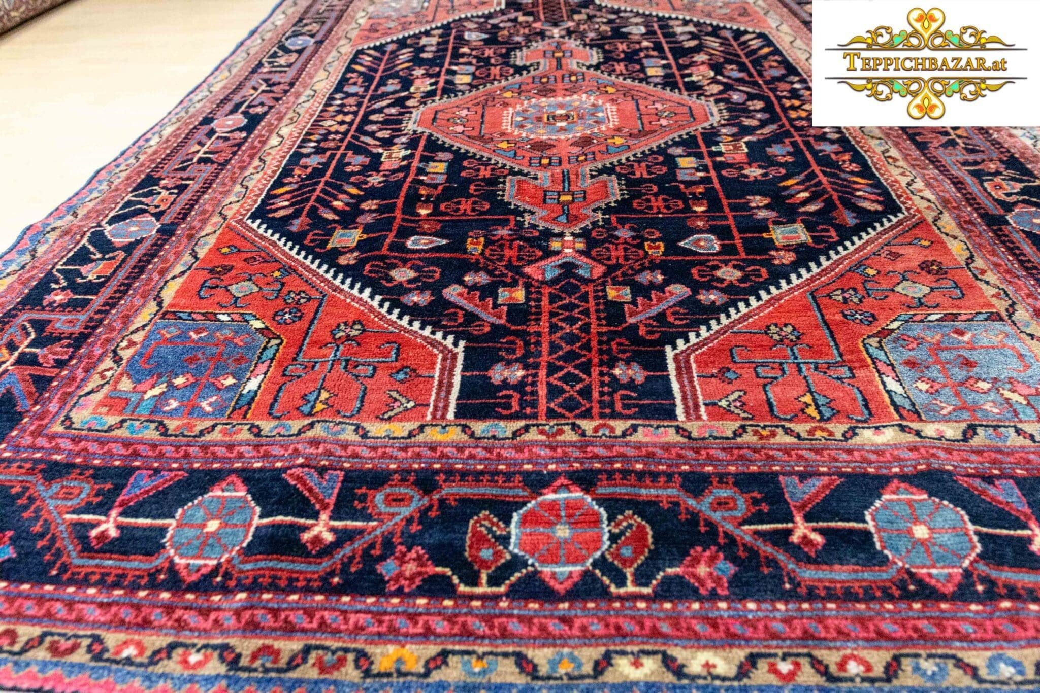 Perserteppich Hamedan 242 x 156 cm Wolle handgeknüpft