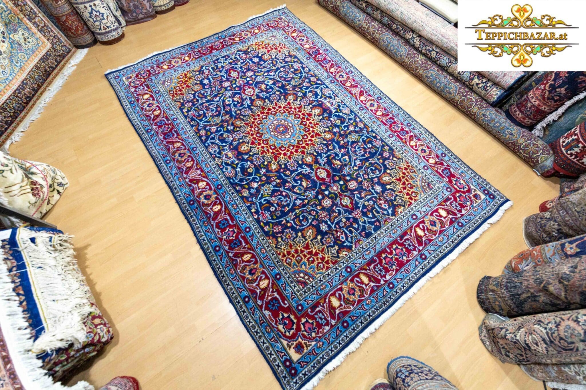Perserteppich Isfahan 292 x 196 cm Wolle handgeknüpft (Verkauft)