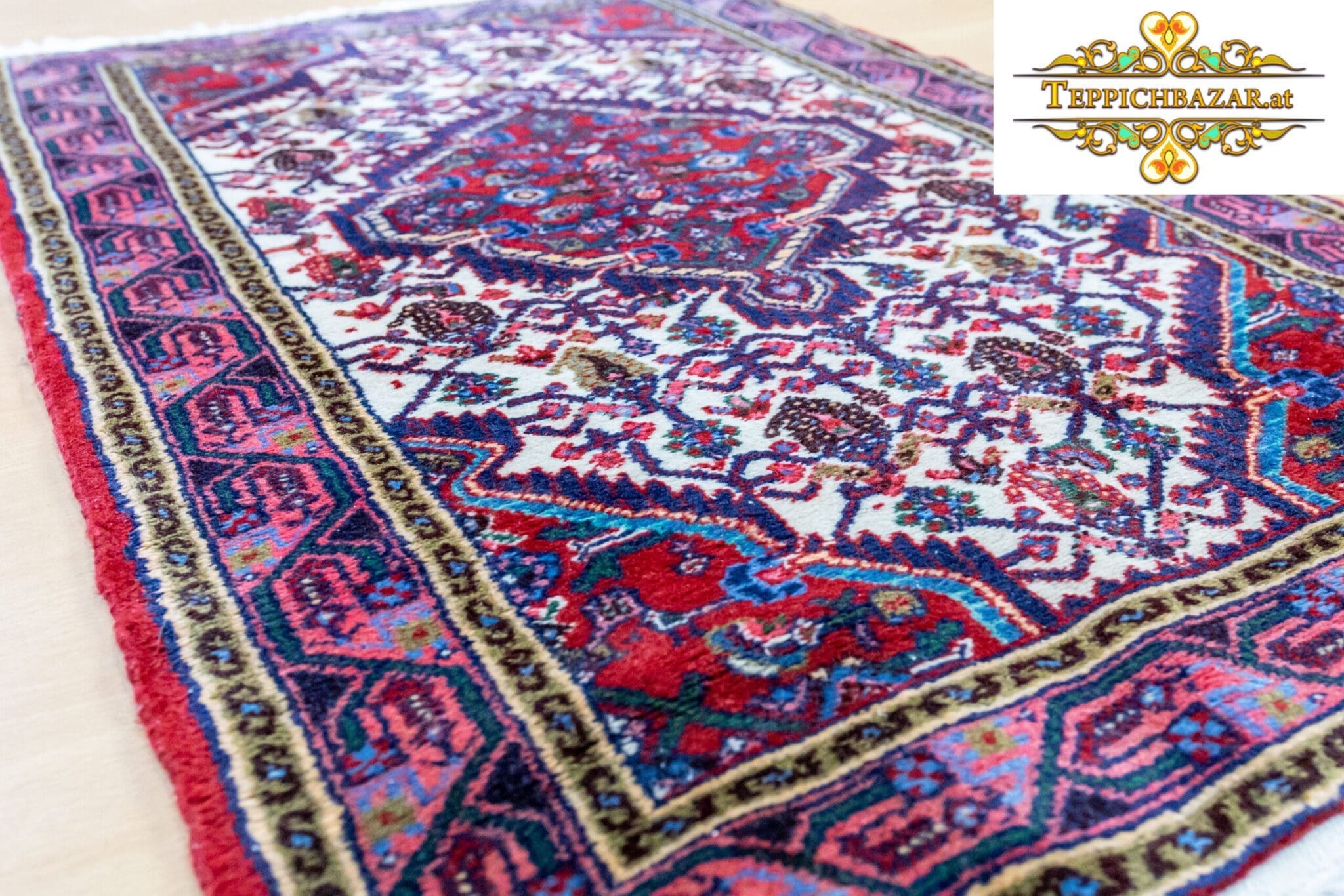 Perserteppich Hamedan 126 x 85 cm handgeknüpft (Verkauft)