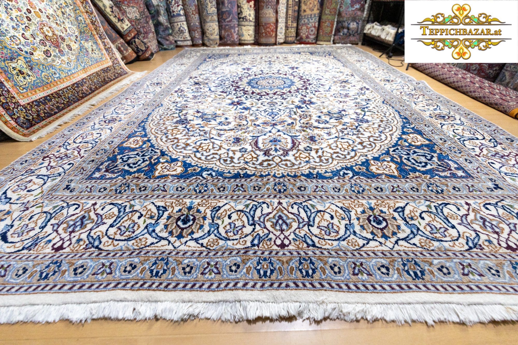 Perserteppich Nain 350 x 246 cm Wolle handgeknüpft (Verkauft)