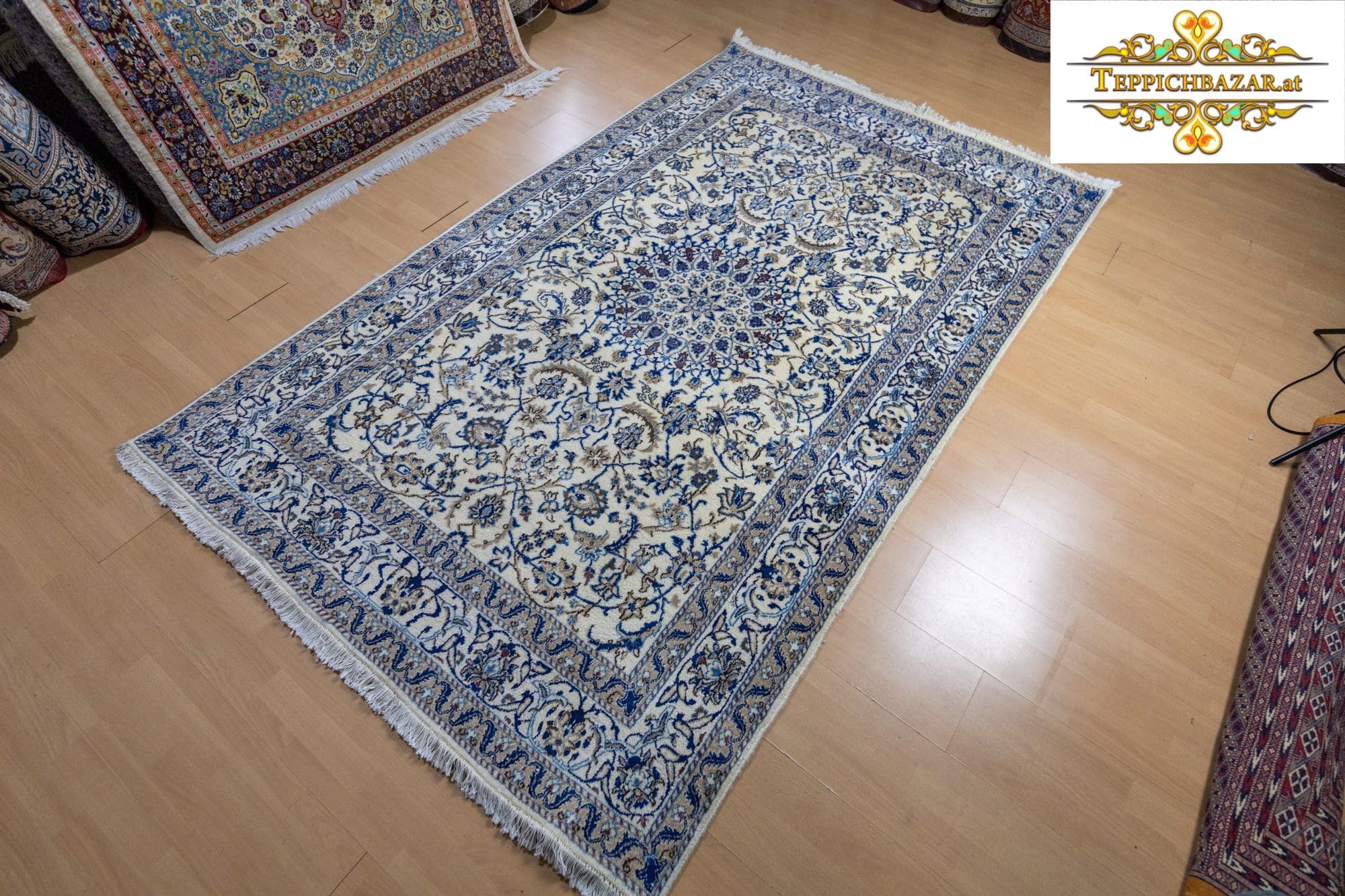 Perserteppich Nain 254x158 cm Wolle handgeknüpft (Verkauft)