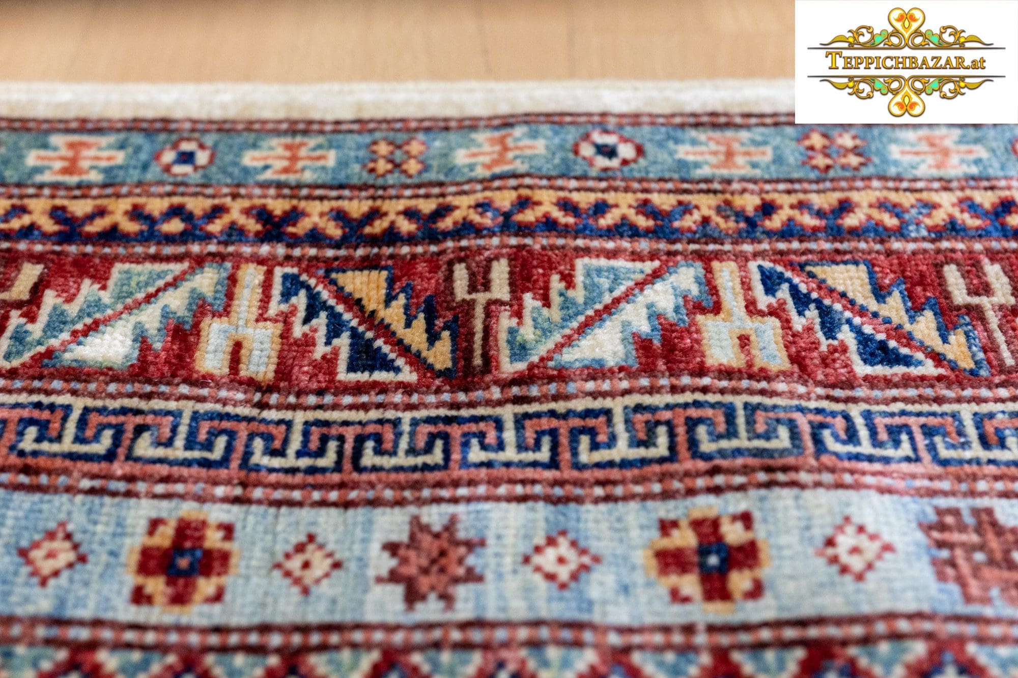Orientteppich Kazak 199 x 149 cm handgeknüpft (Verkauft)