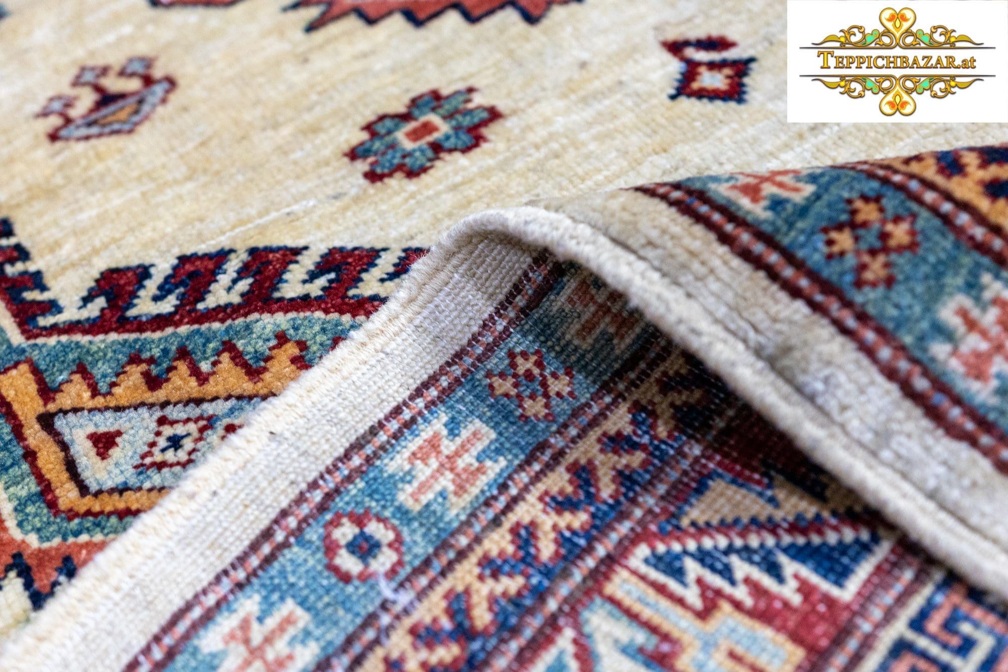Orientteppich Kazak 199 x 149 cm handgeknüpft (Verkauft)