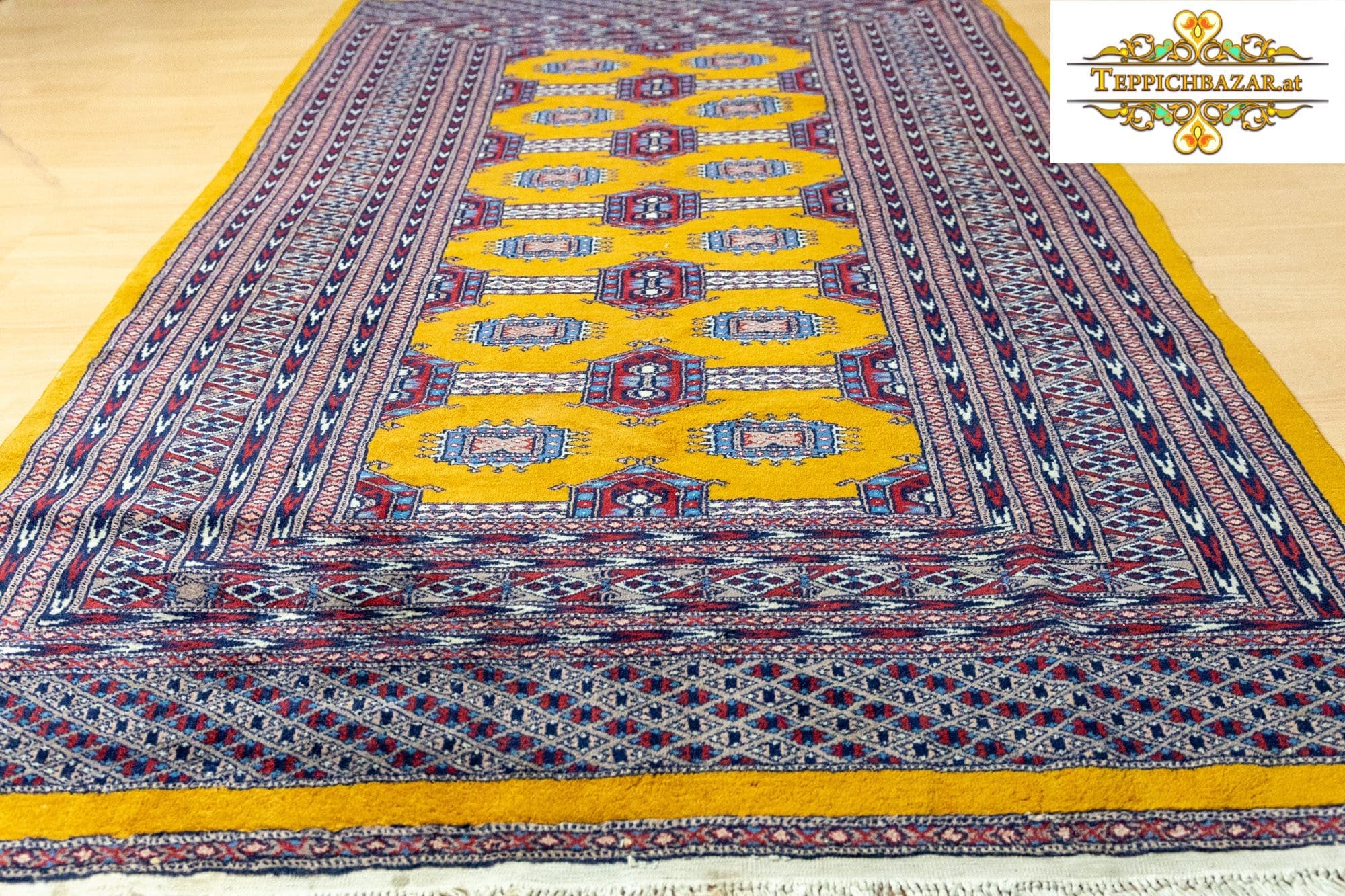 Orientteppich Buchara 193 x 127 cm handgeknüpft (Verkauft)