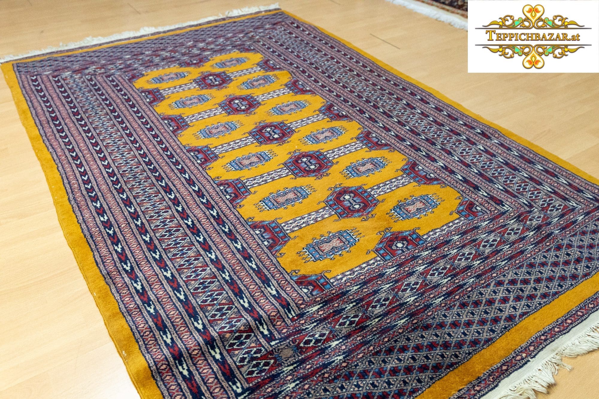 Orientteppich Buchara 193 x 127 cm handgeknüpft (Verkauft)