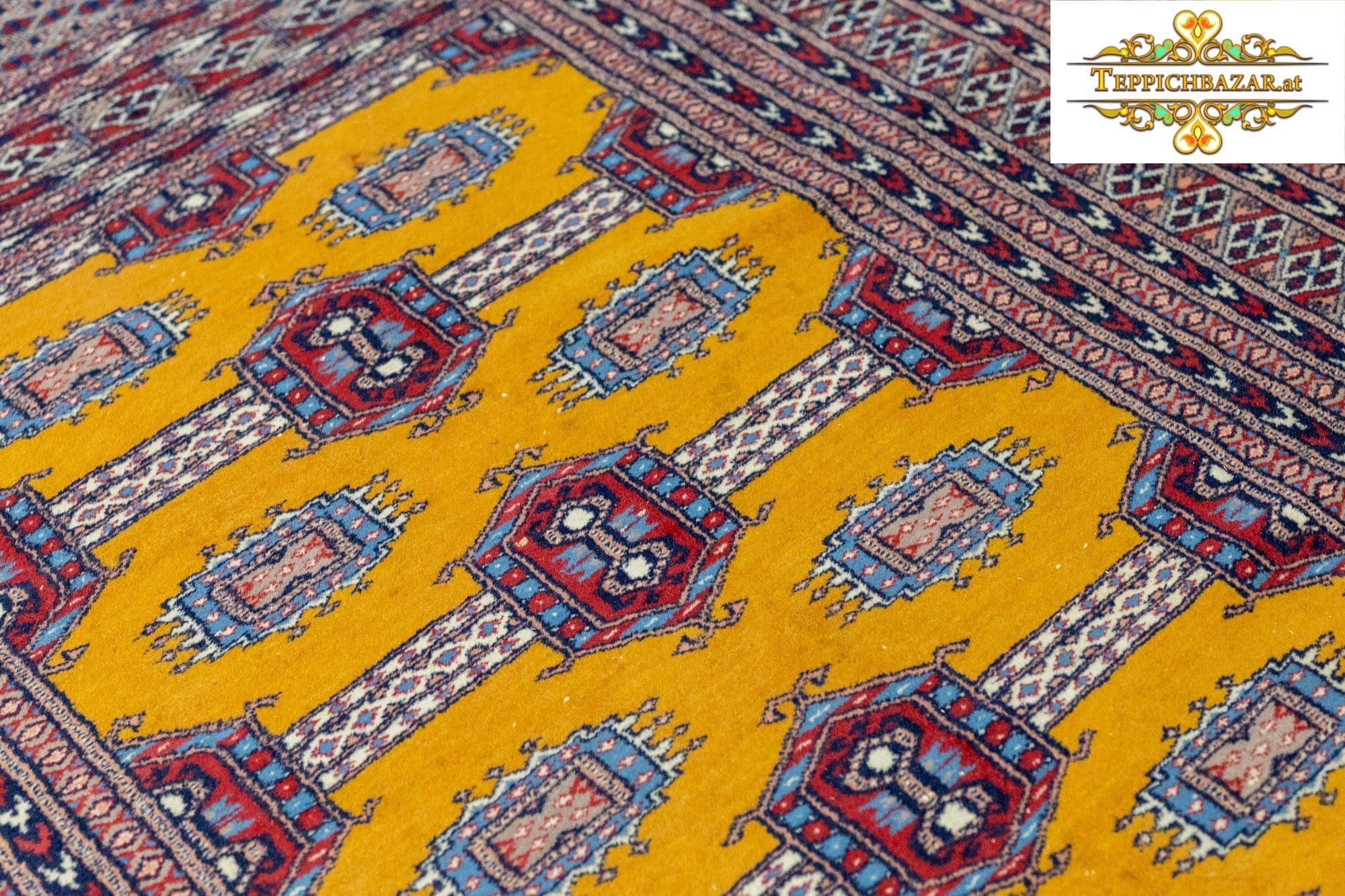 Orientteppich Buchara 193 x 127 cm handgeknüpft (Verkauft)