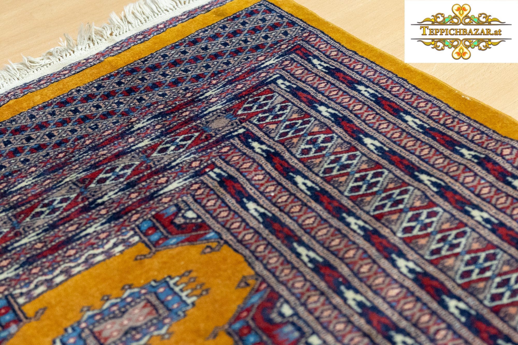 Orientteppich Buchara 193 x 127 cm handgeknüpft (Verkauft)