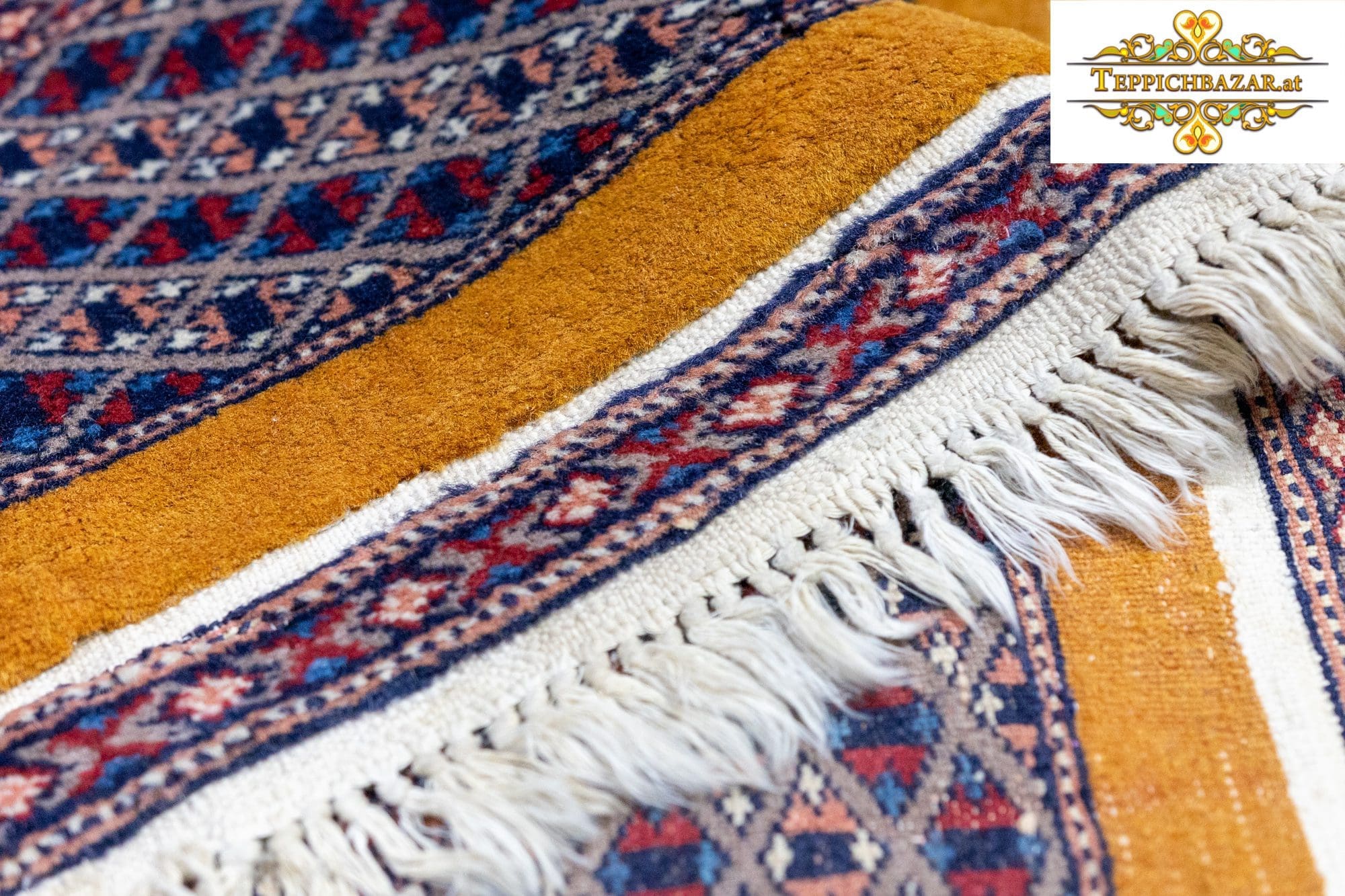 Orientteppich Buchara 193 x 127 cm handgeknüpft (Verkauft)