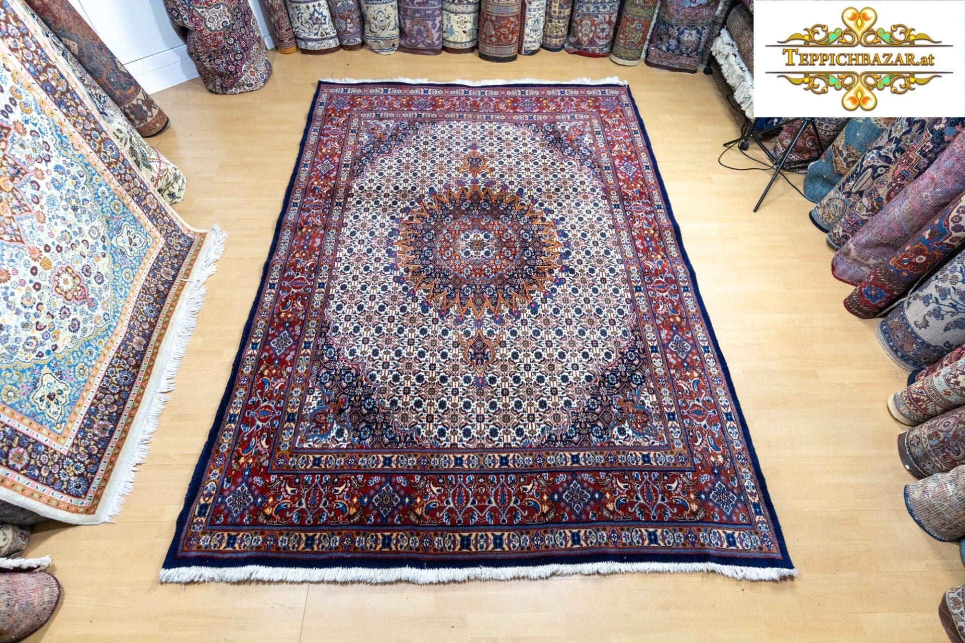 Perserteppich Moud 295x204 cm Wolle Seide handgeknüpft