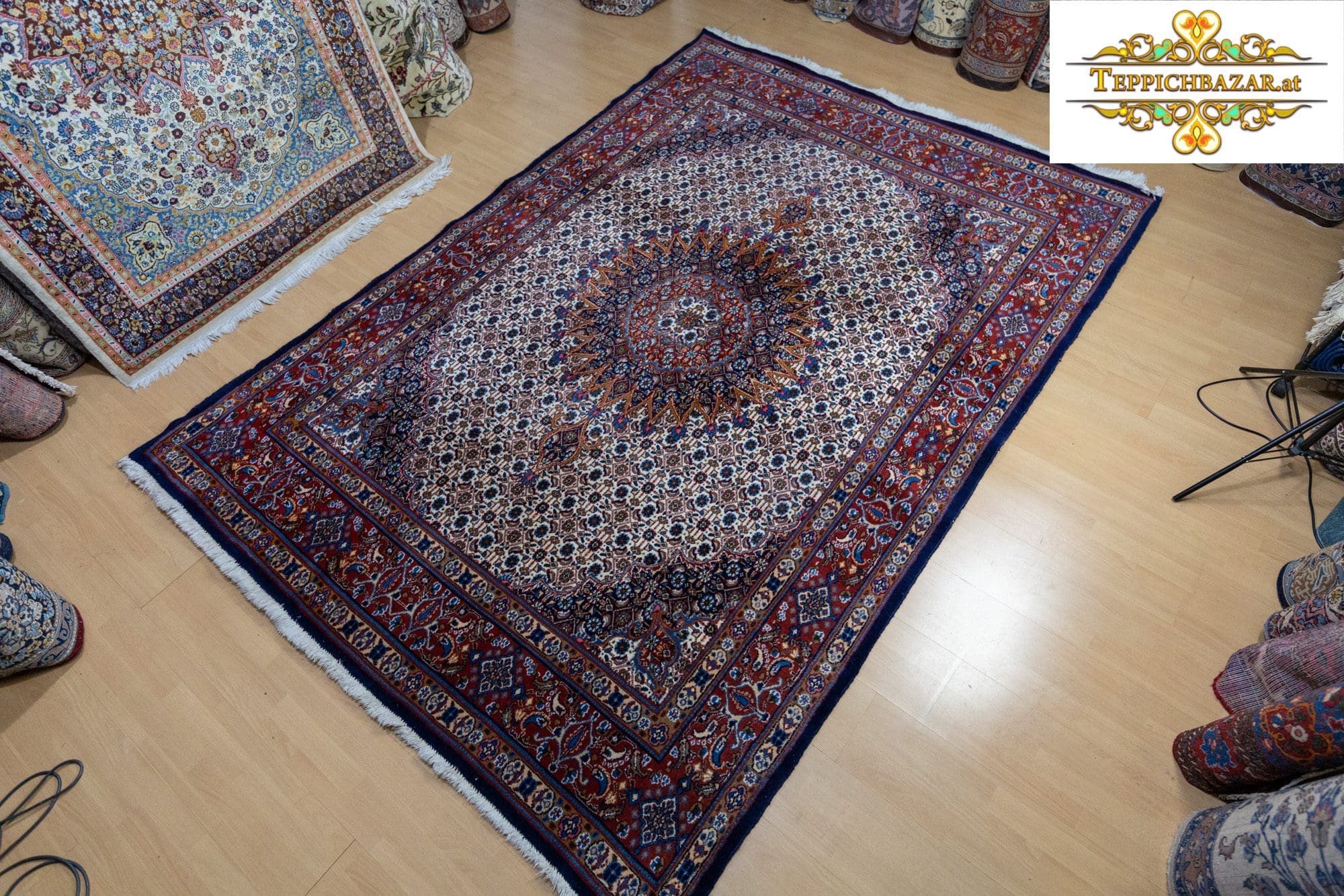Perserteppich Moud 295x204 cm Wolle Seide handgeknüpft