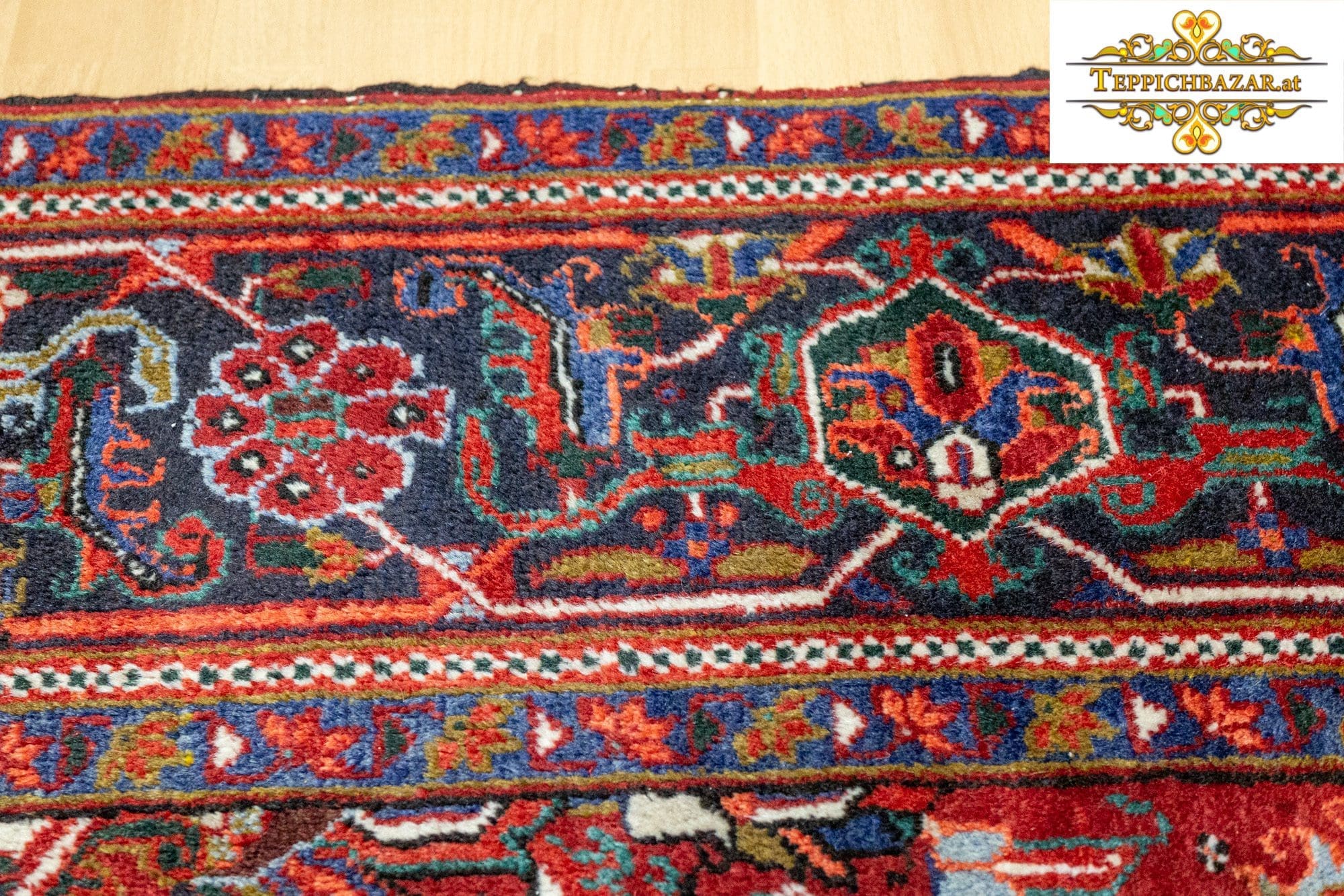 Perserteppich Heriz 328 x 235 cm Wolle handgeknüpft (Verkauft)