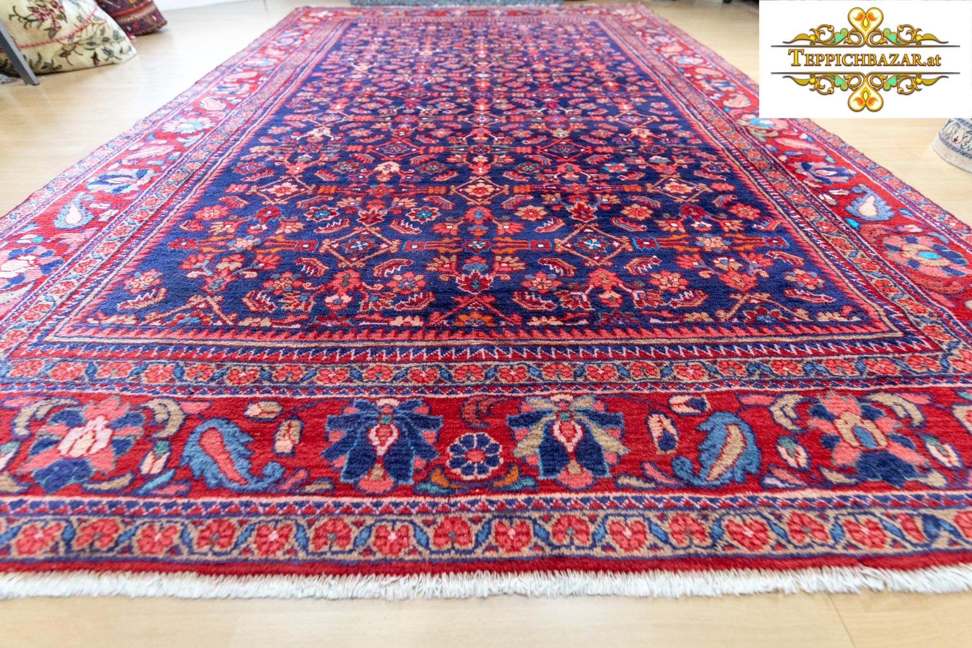 Perserteppich Lilian 320 x 216 cm Wolle handgeknüpft (Verkauft)