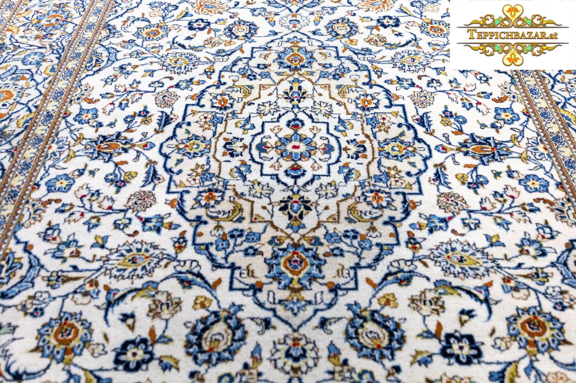 Perserteppich Kashan 292 x 202 cm Wolle handgeknüpft