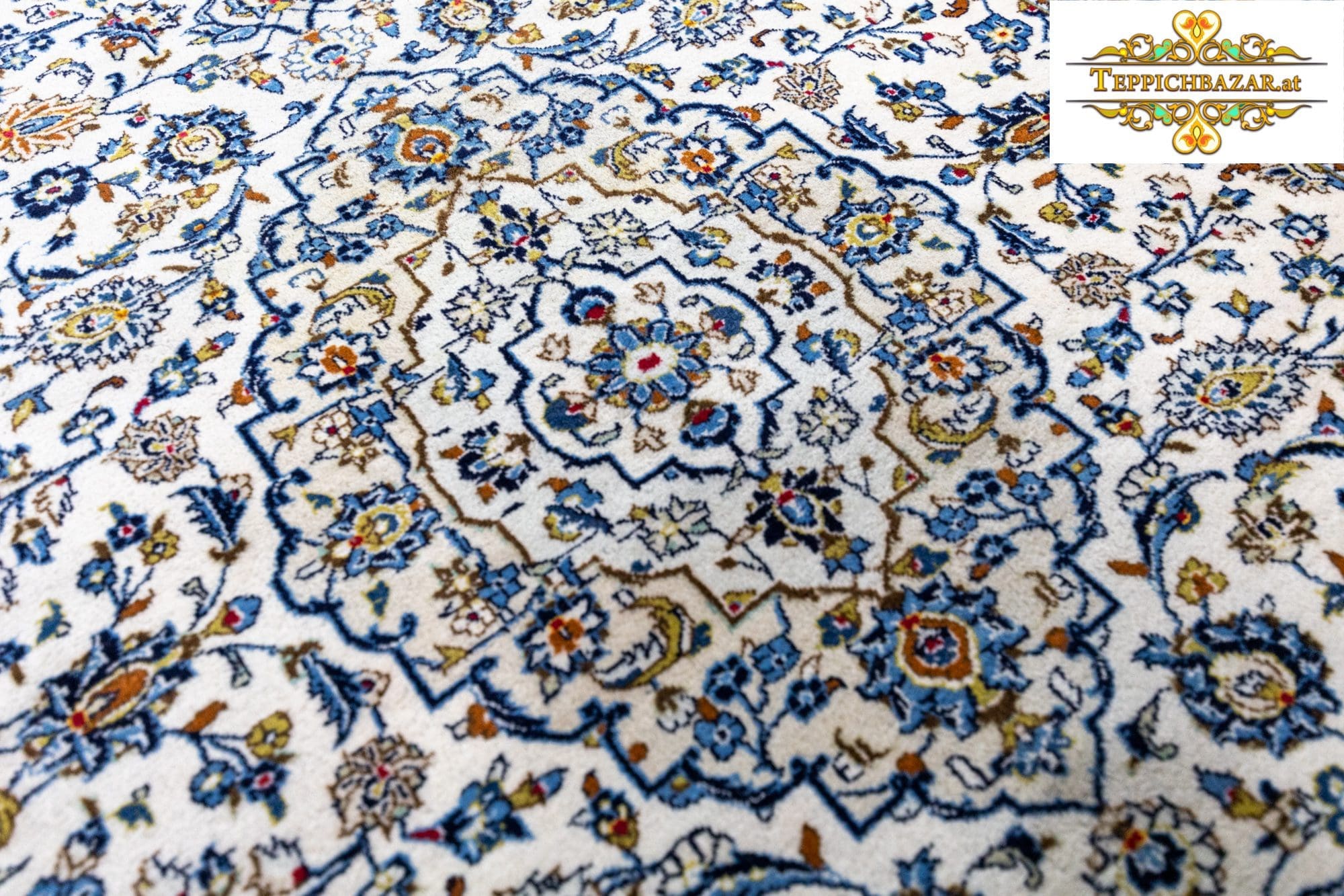 Perserteppich Kashan 292 x 202 cm Wolle handgeknüpft