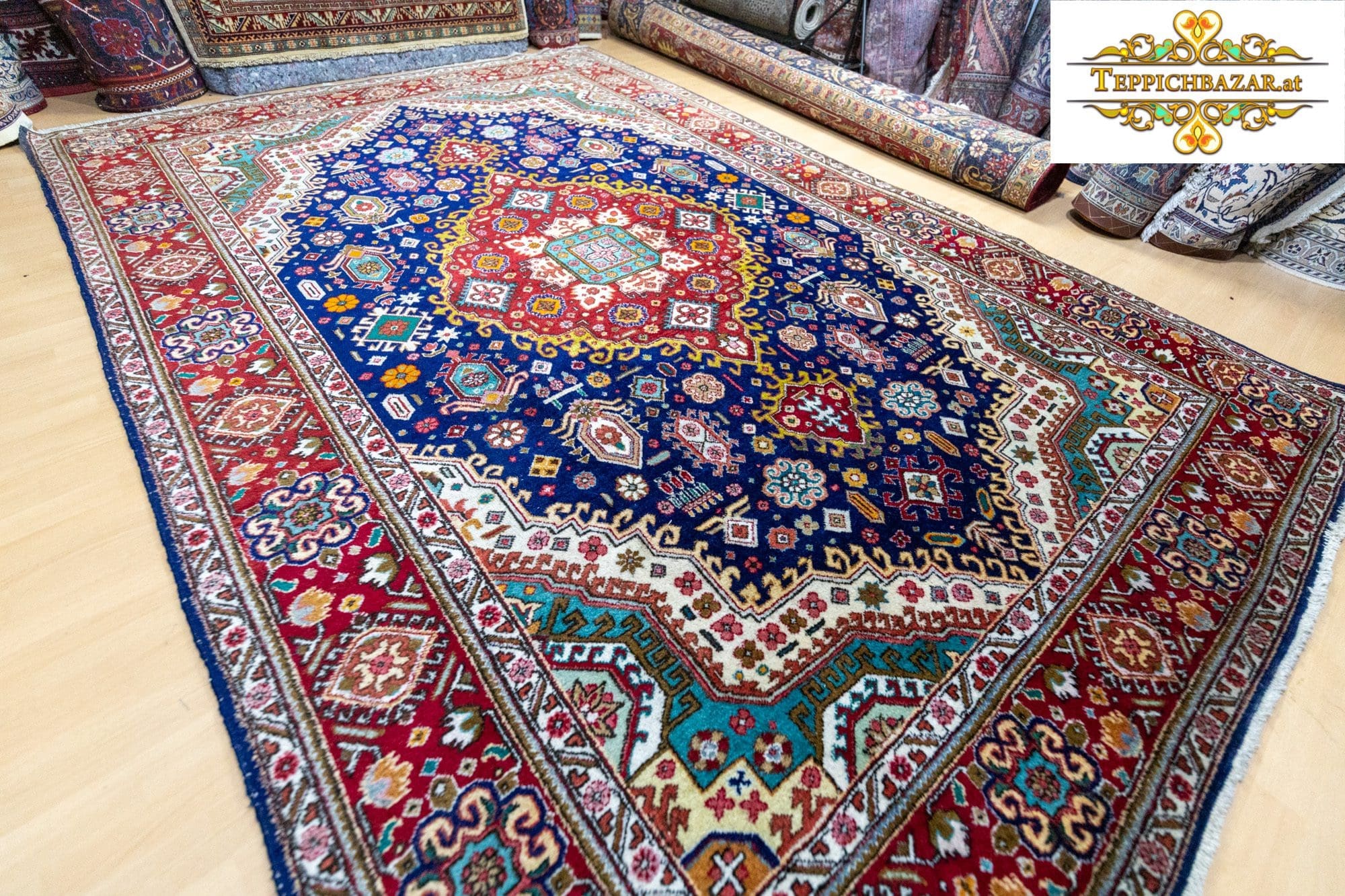 Perserteppich Täbriz ca. 332 x 221 cm handgeknüpft (Verkauft)