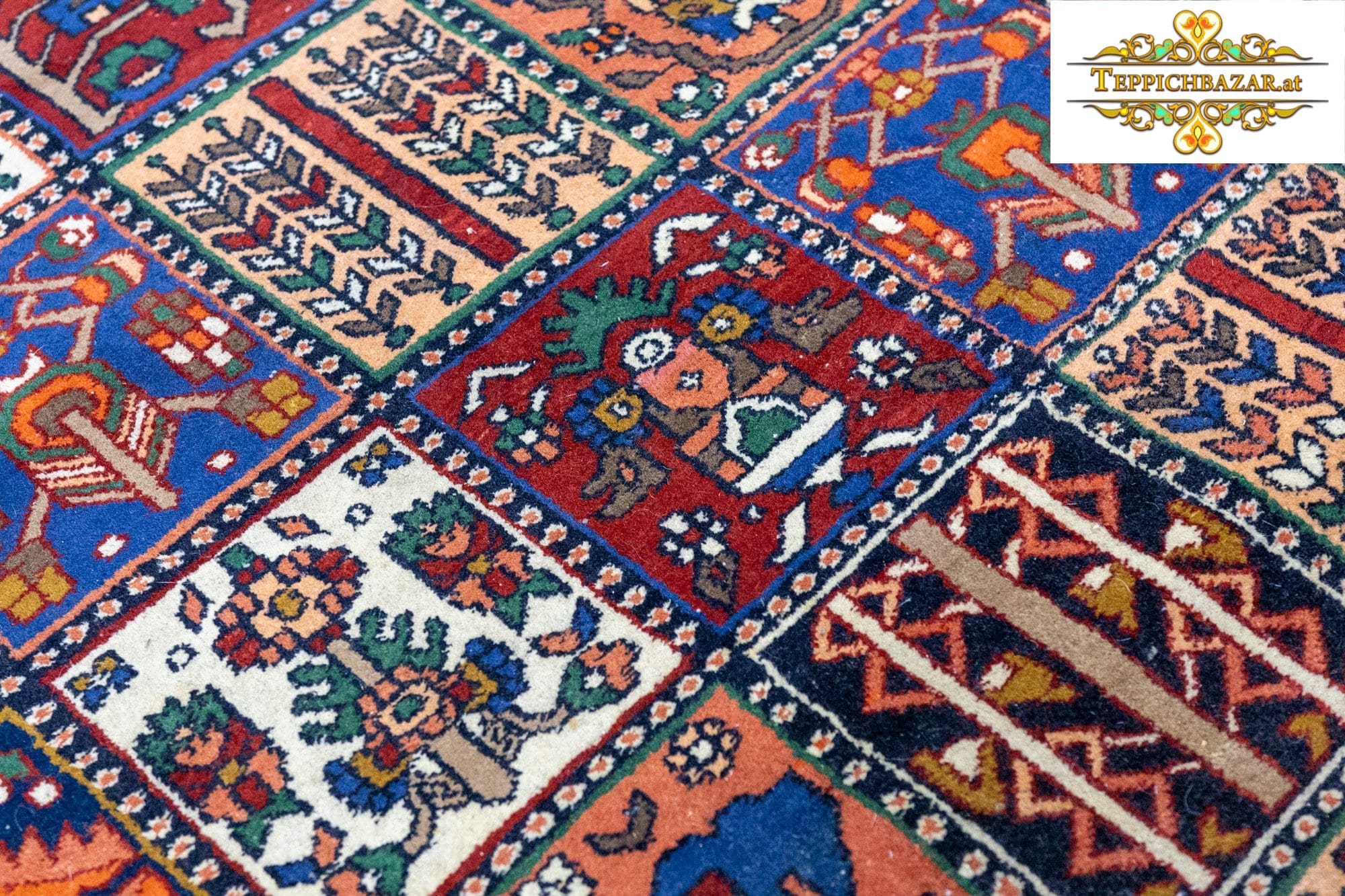 Orientteppich Bachtiar 340x255cm Wolle handgeknüpft (Verkauft)