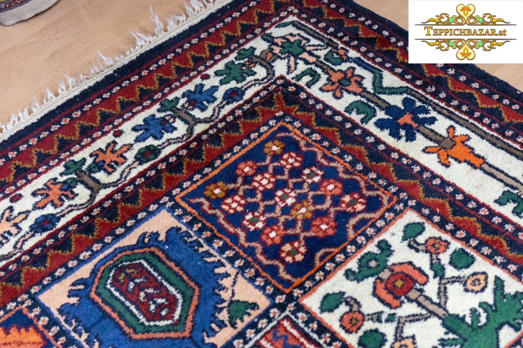 Orientteppich Bachtiar 340x255cm Wolle handgeknüpft (Verkauft)
