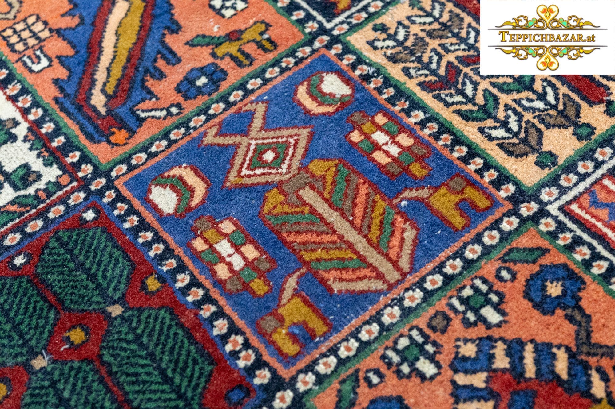 Orientteppich Bachtiar 340x255cm Wolle handgeknüpft (Verkauft)