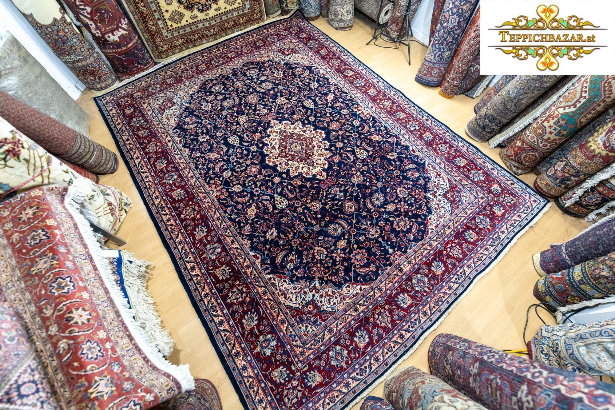 Perserteppich Kaschan 350 x 270 cm handgeknüpft (Verkauft)