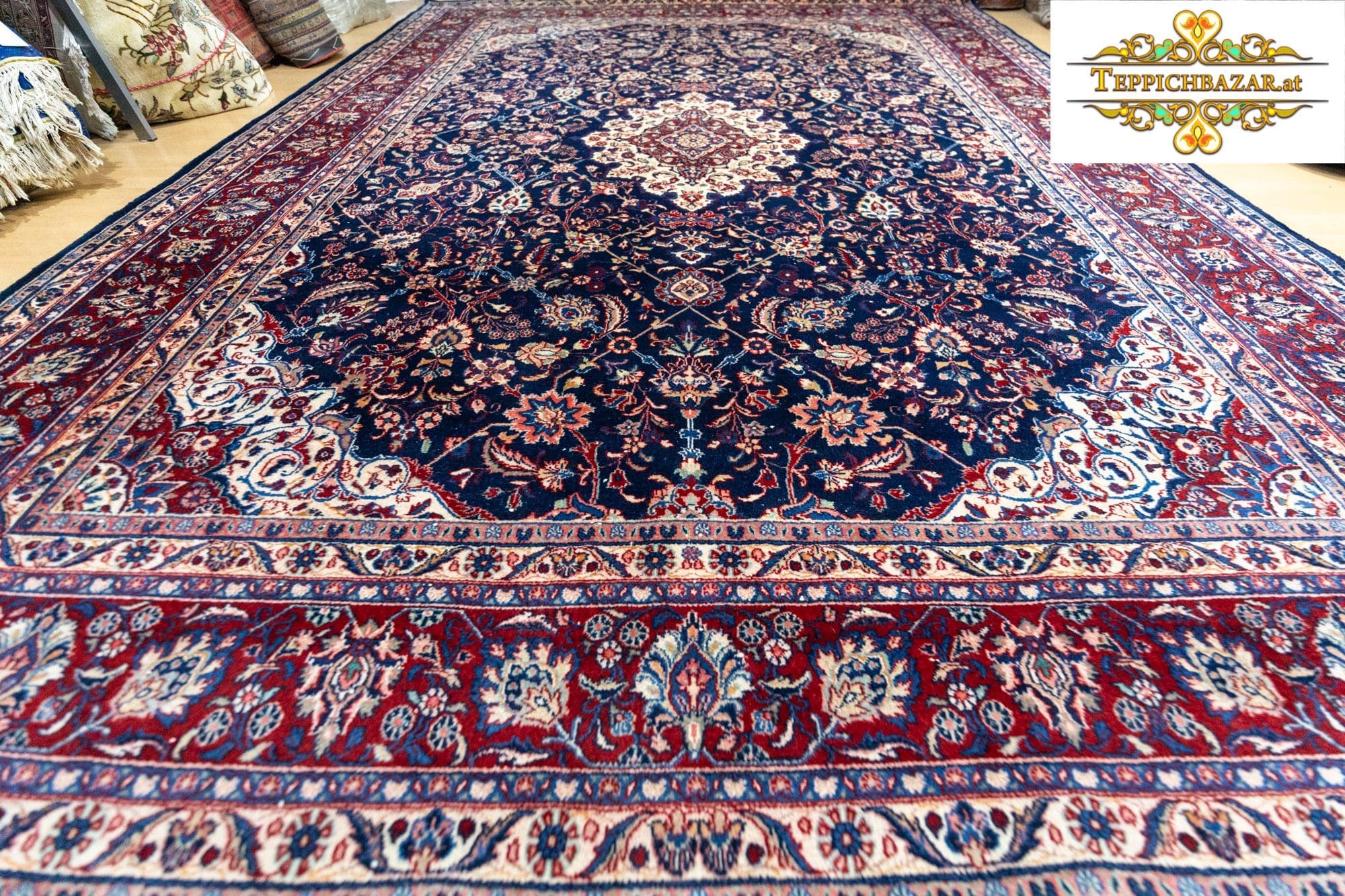 Perserteppich Kaschan 350 x 270 cm handgeknüpft (Verkauft)