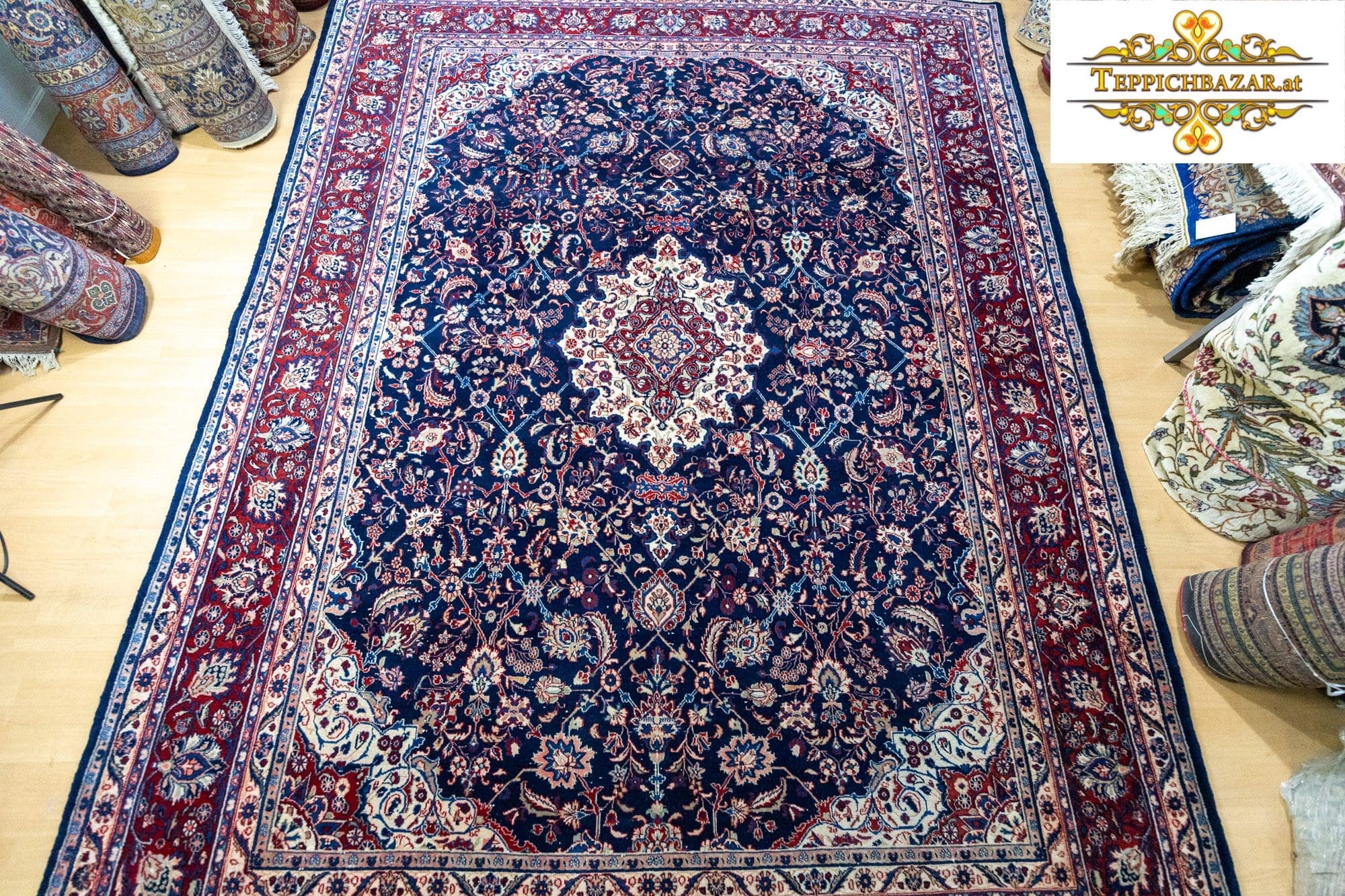 Perserteppich Kaschan 350 x 270 cm handgeknüpft (Verkauft)