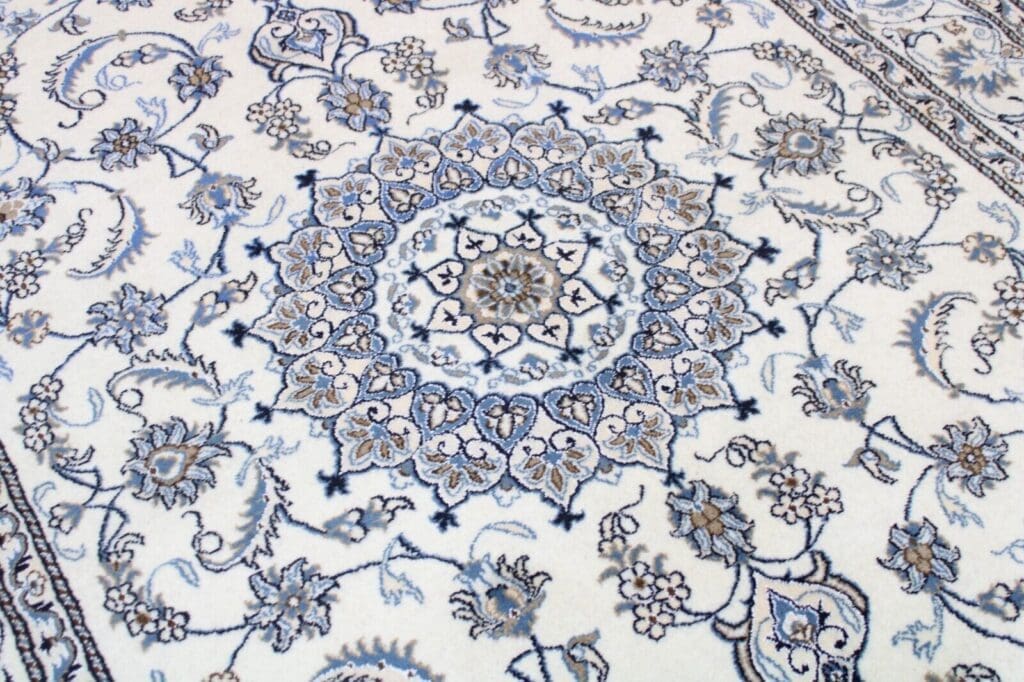 Perserteppich Nain 302 x 195 cm Wolle handgeknüpft