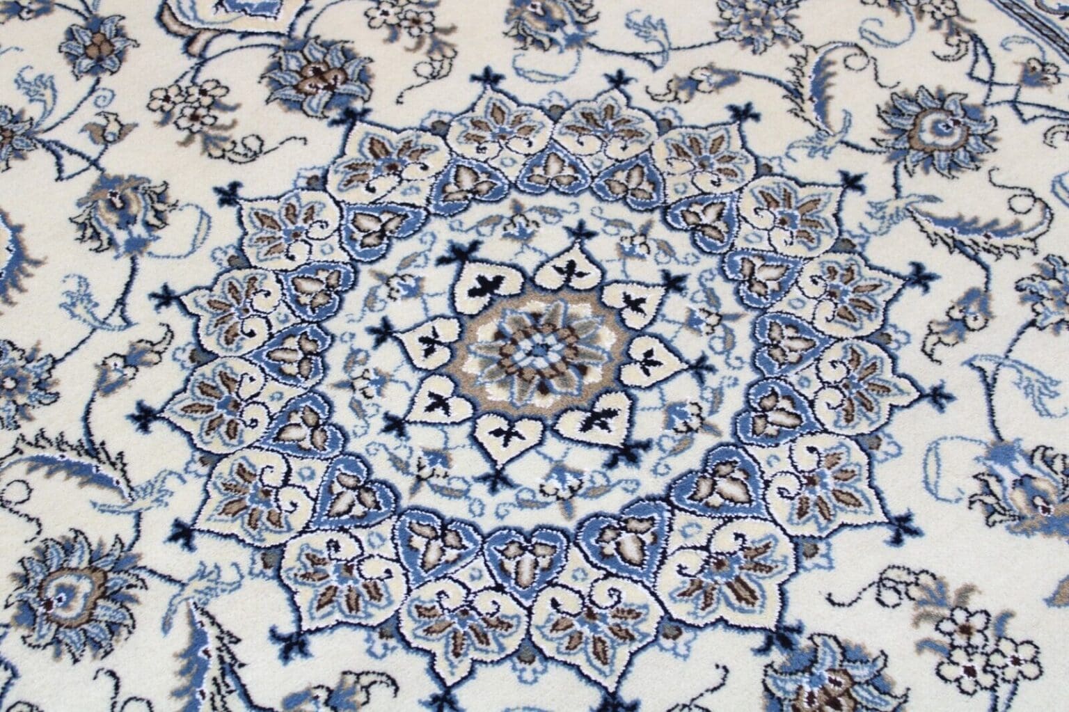 Perserteppich Nain 300 x 200 cm Wolle handgeknüpft