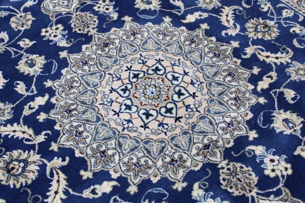 h1-originaler-perserteppich-nain-kashmari-neuer-teppich-in-den-maben-296-cm-5 Perserteppich Nain 296 x 197 cm Wolle handgeknüpft