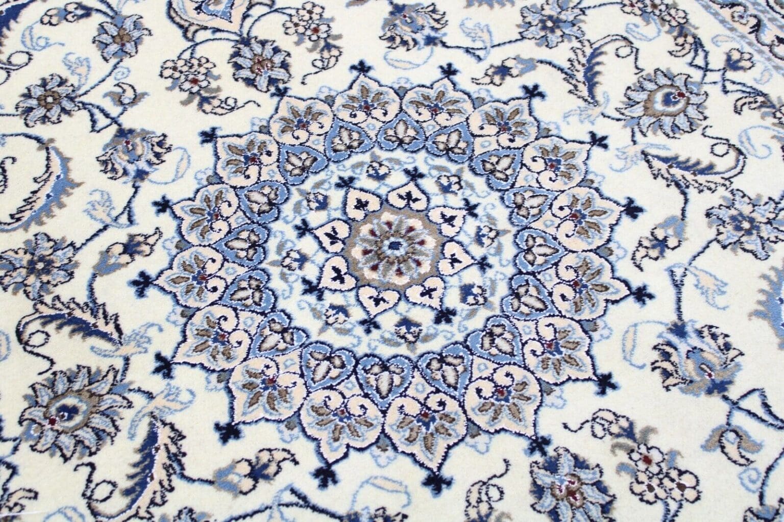Perserteppich Nain 290 x 195 cm Wolle handgeknüpft