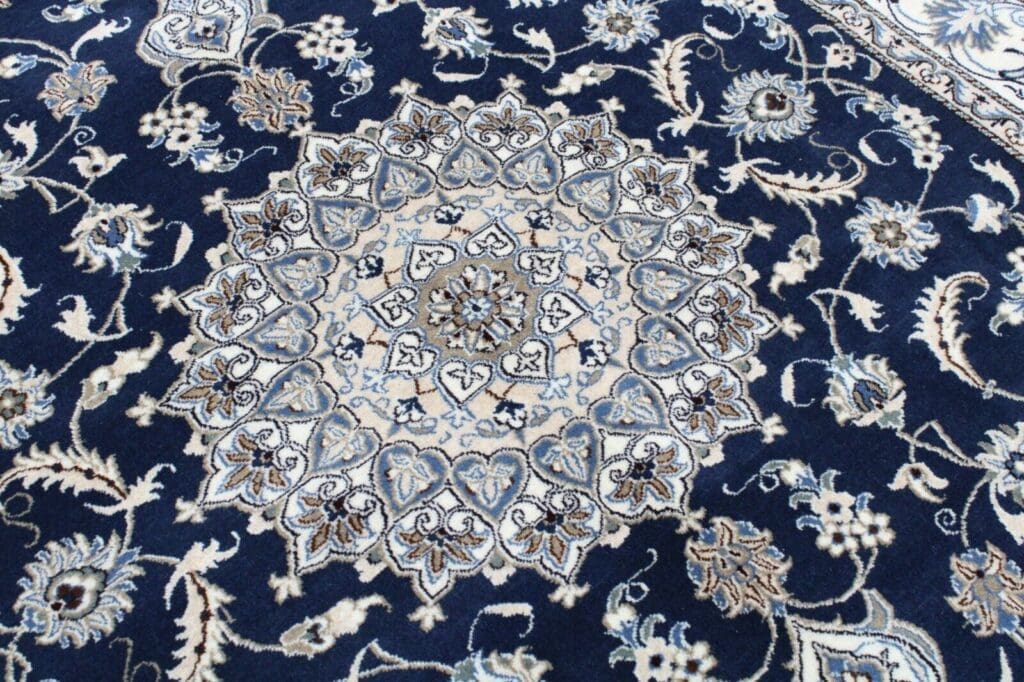 Perserteppich Nain 300 x 200 cm Wolle handgeknüpft