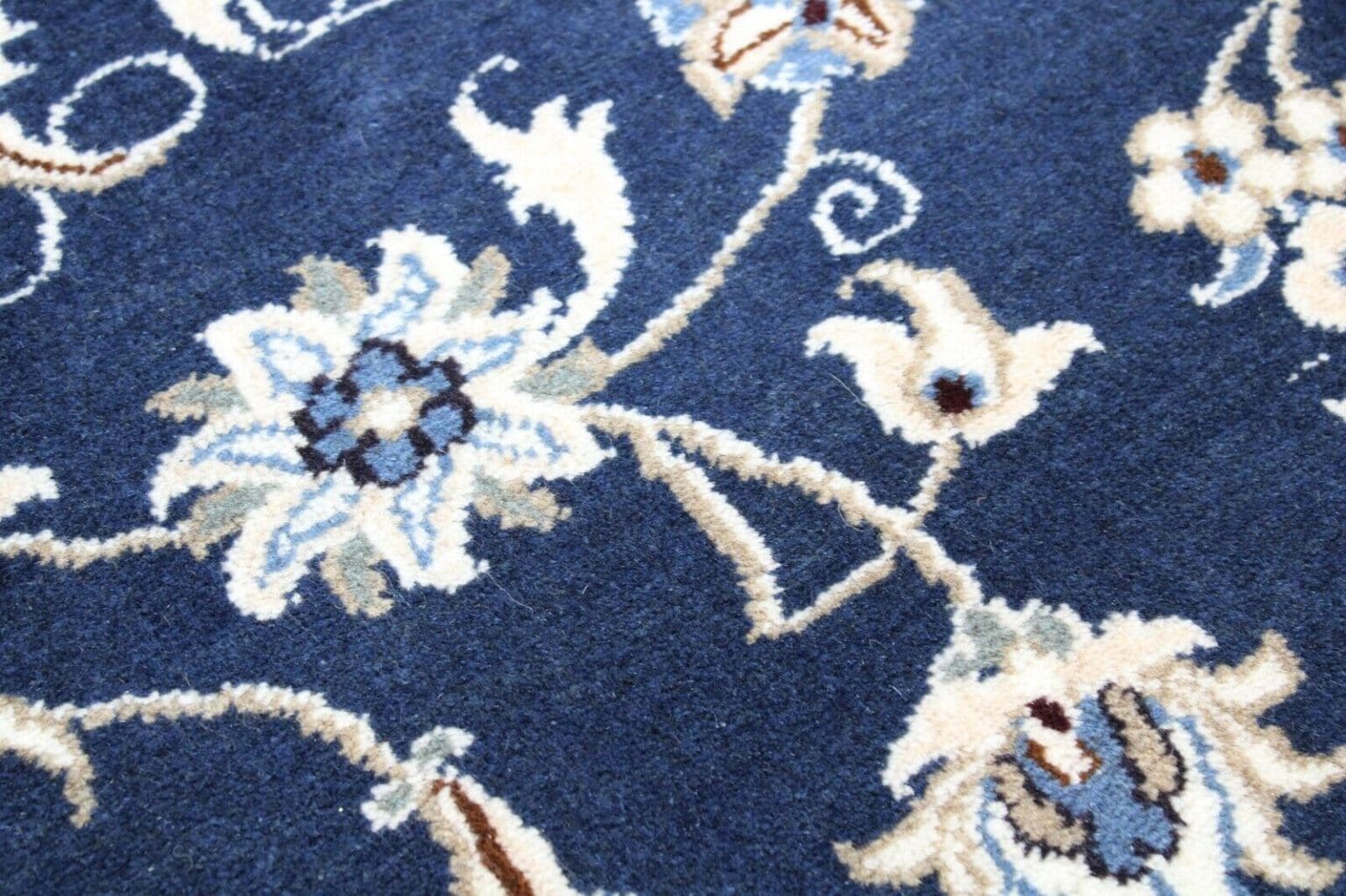 Perserteppich Nain 300 x 200 cm Wolle handgeknüpft
