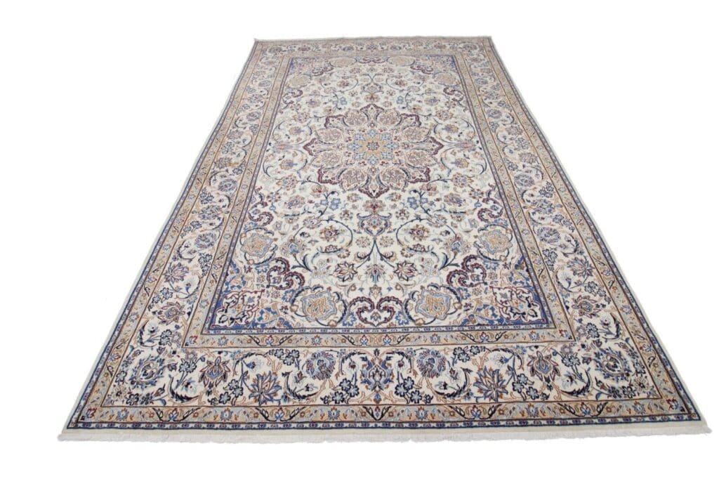 Perserteppich Nain 313 x 203 cm Seide handgeknüpft