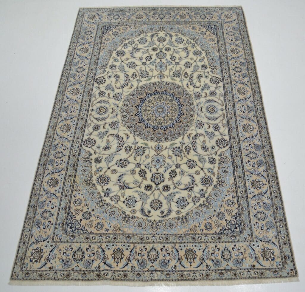 Orientteppich Nain ca. 297 x 190 cm Wolle handgeknupft