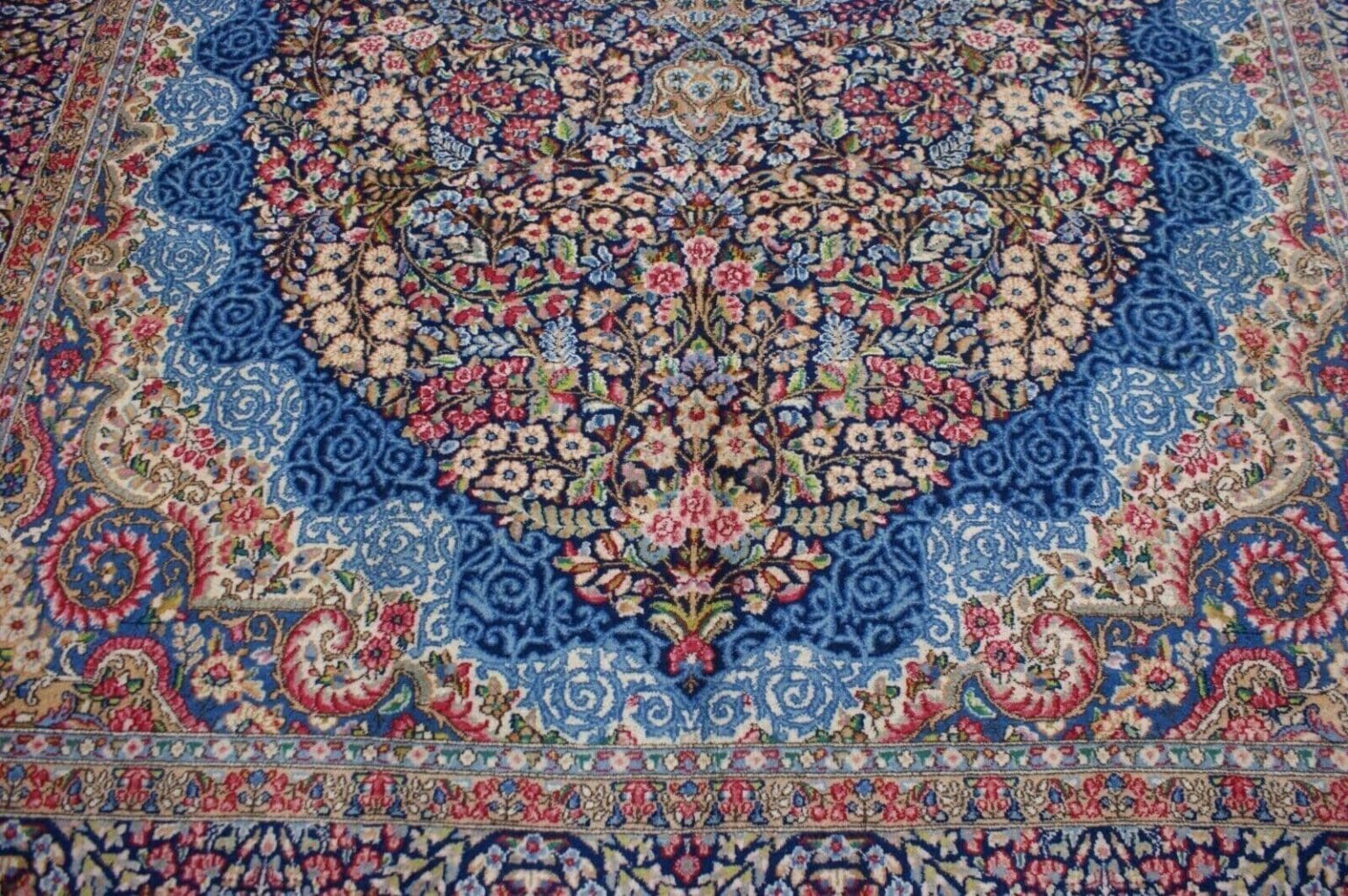 Perserteppich Kerman 320 x 220 cm Wolle handgeknüpft