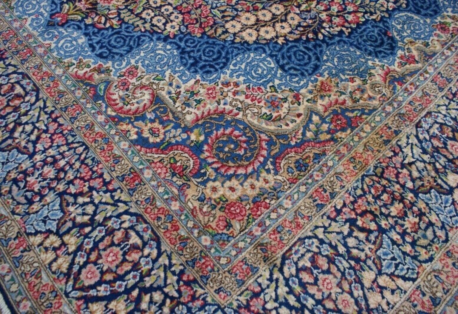 Perserteppich Kerman 320 x 220 cm Wolle handgeknüpft